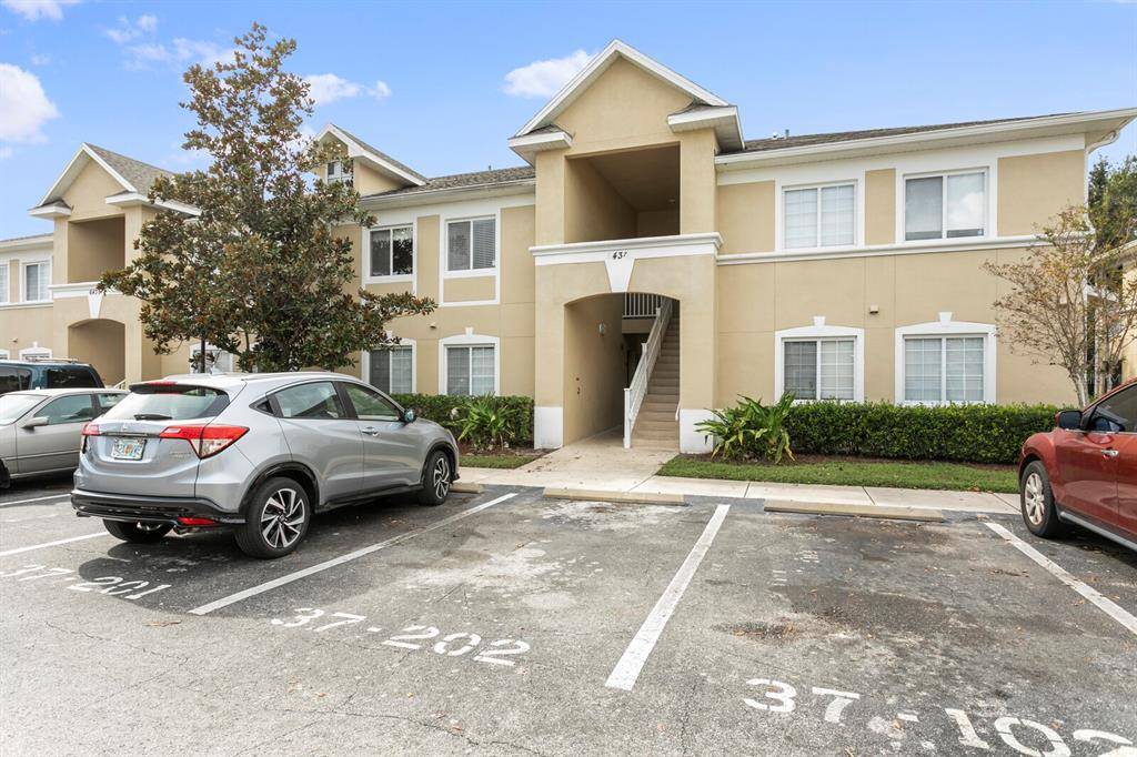 Riverview, FL 33578,6437 CYPRESSDALE DR #201