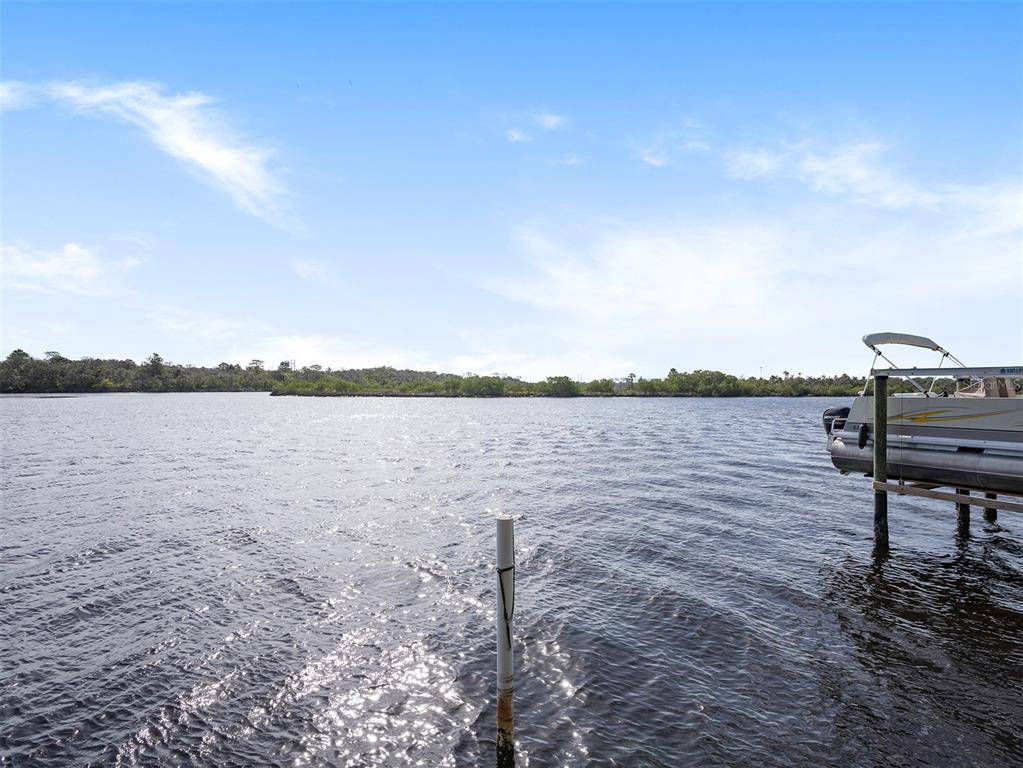 Ruskin, FL 33570,2642 RIVER BEND DR