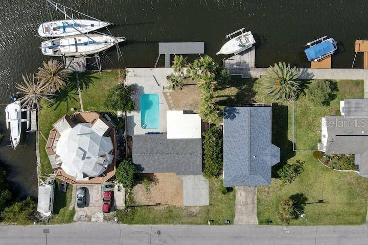 Hernando Beach, FL 34607,4984 CEDARBROOK LN