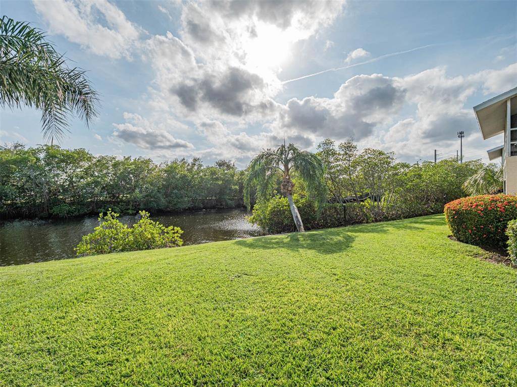 Vero Beach, FL 32960,1815 ROBALO DR #201C