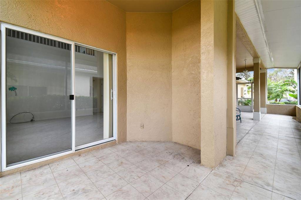 Sun City Center, FL 33573,933 VILLEROY GREENS DR #64