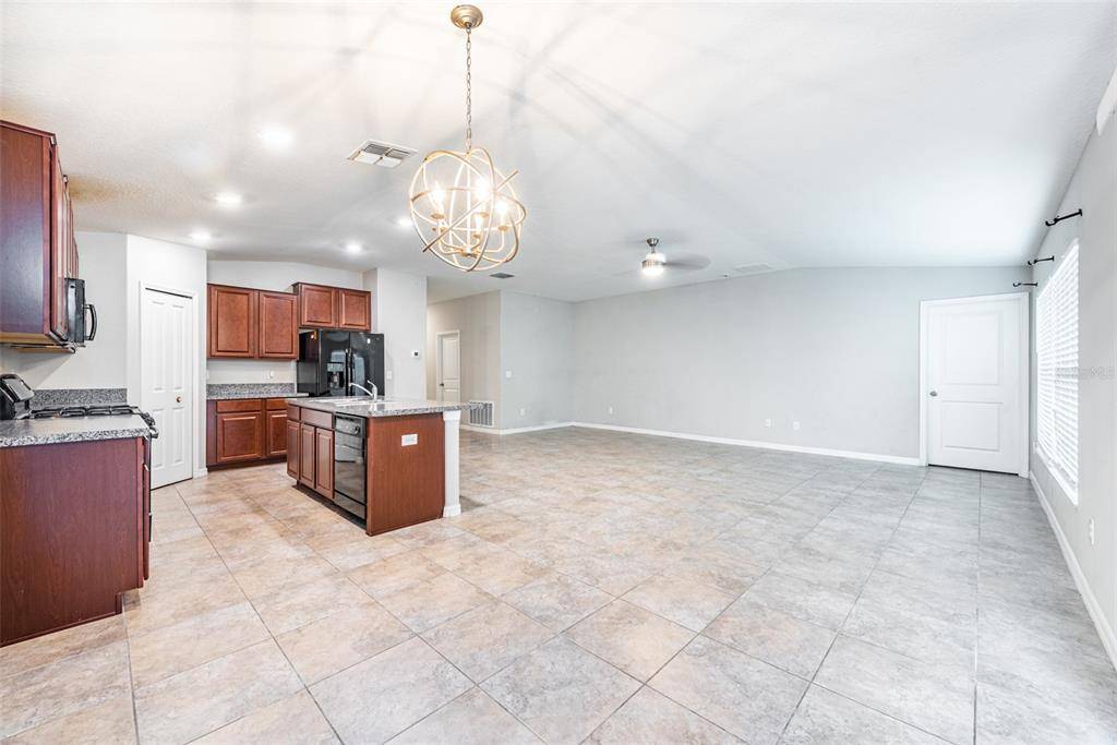 Ruskin, FL 33573,9618 CHANNING HILL DR