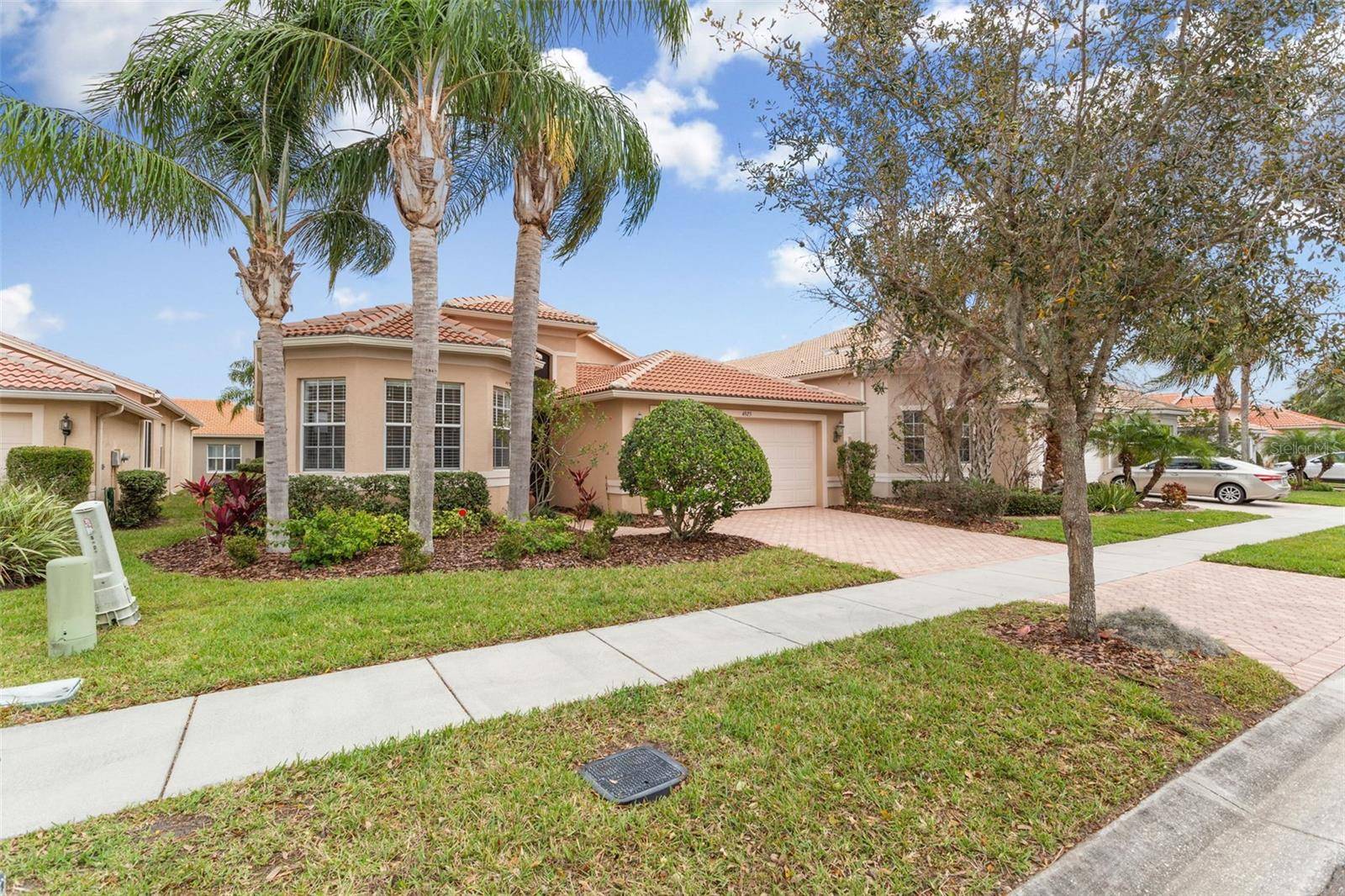 Wimauma, FL 33598,4925 SANDY BROOK CIR