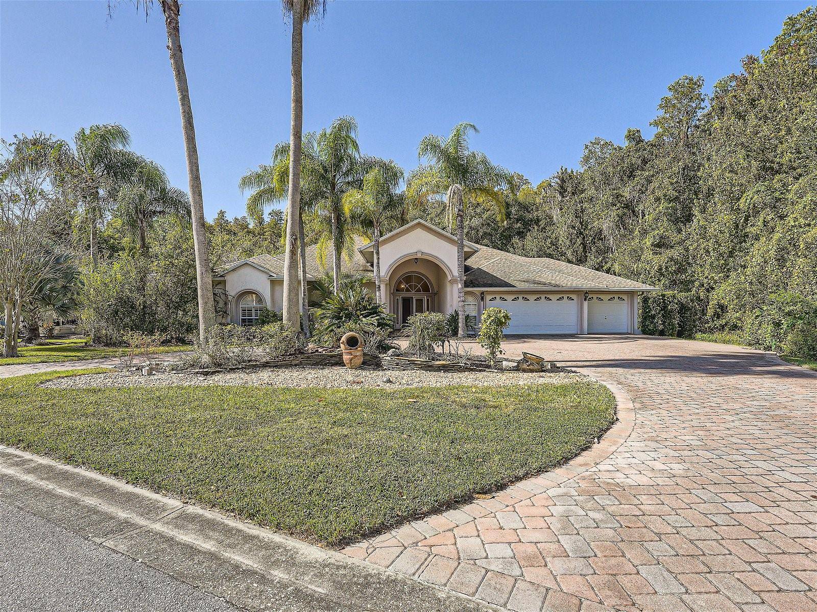 Wesley Chapel, FL 33543,5243 FOX HUNT DR