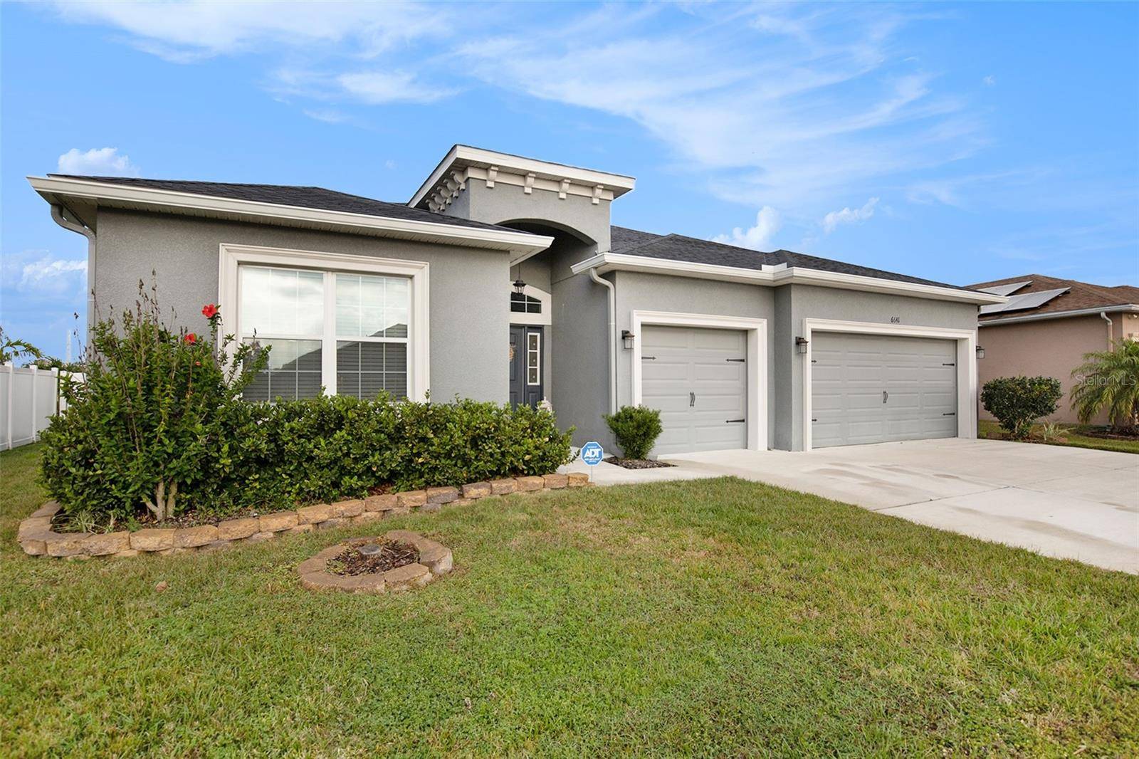 Zephyrhills, FL 33541,6641 CASTLE GREEN PL