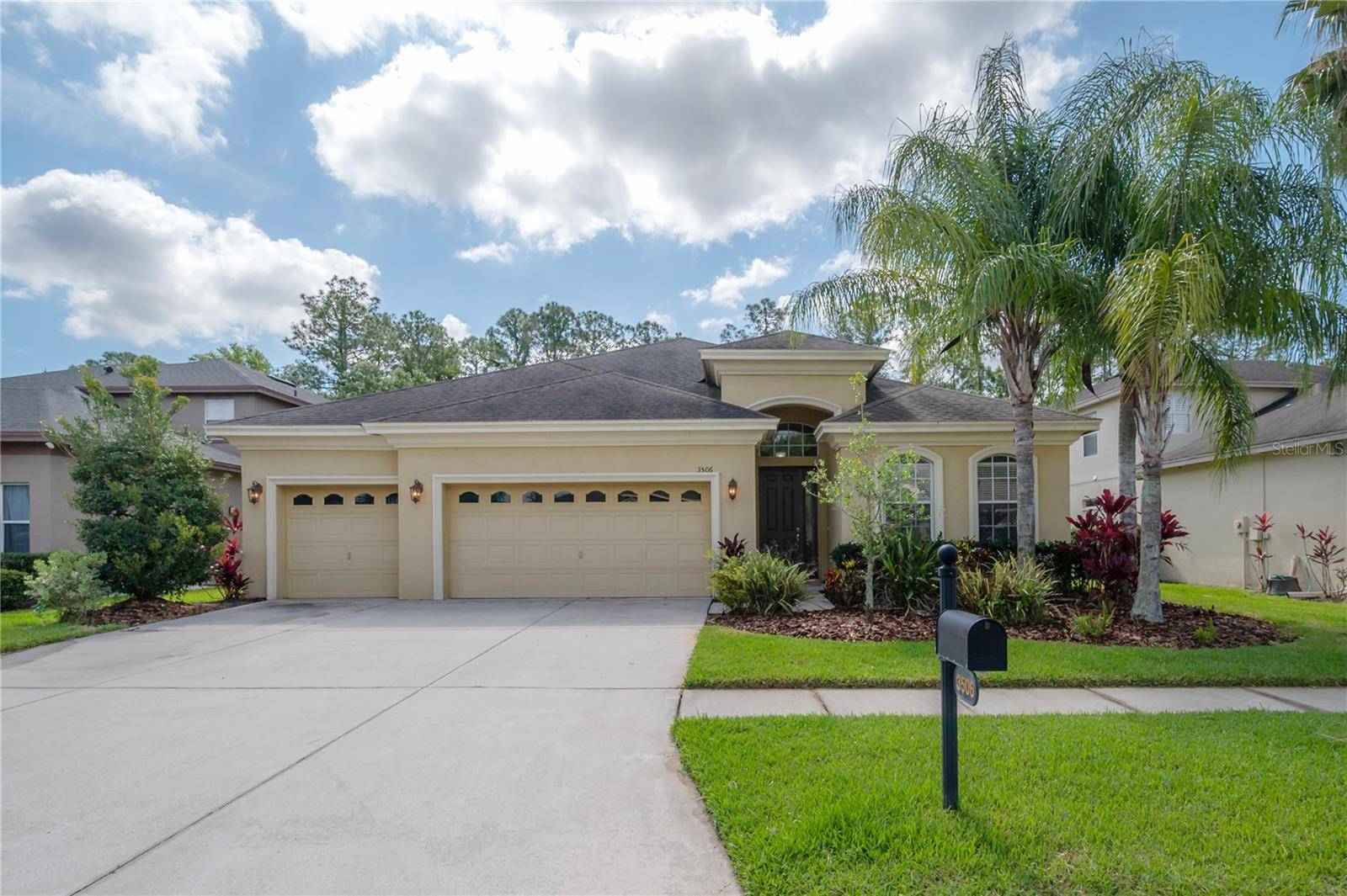 Wesley Chapel, FL 33544,3506 GRASSGLEN PL