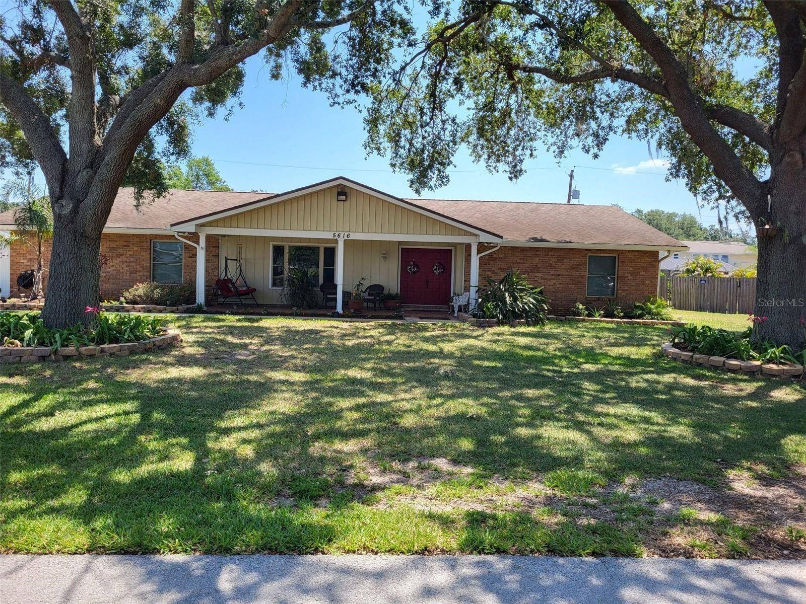 Lakeland, FL 33813,5616 STRATFORD LN