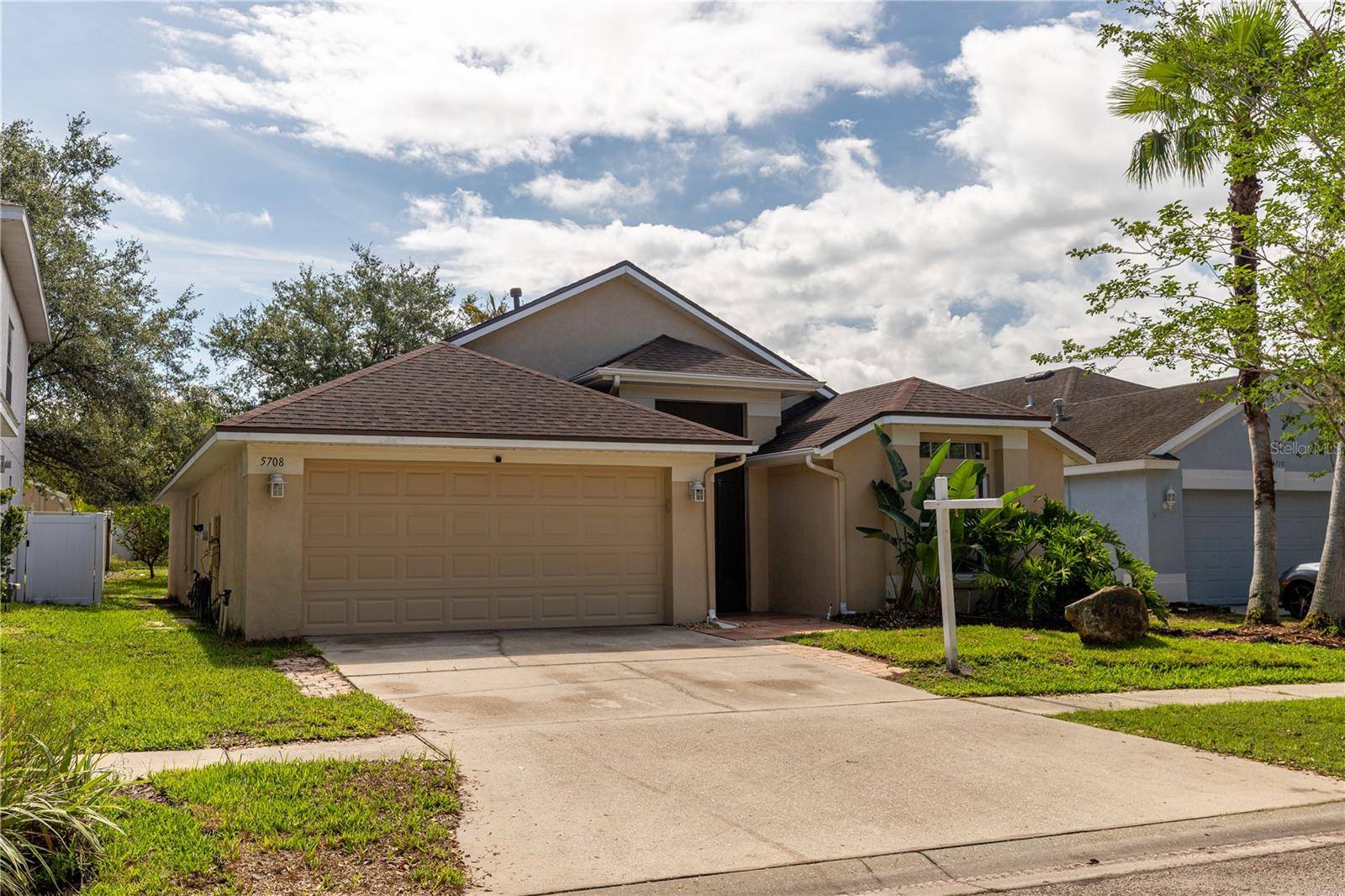 Lithia, FL 33547,5708 HAWKGROVE PL