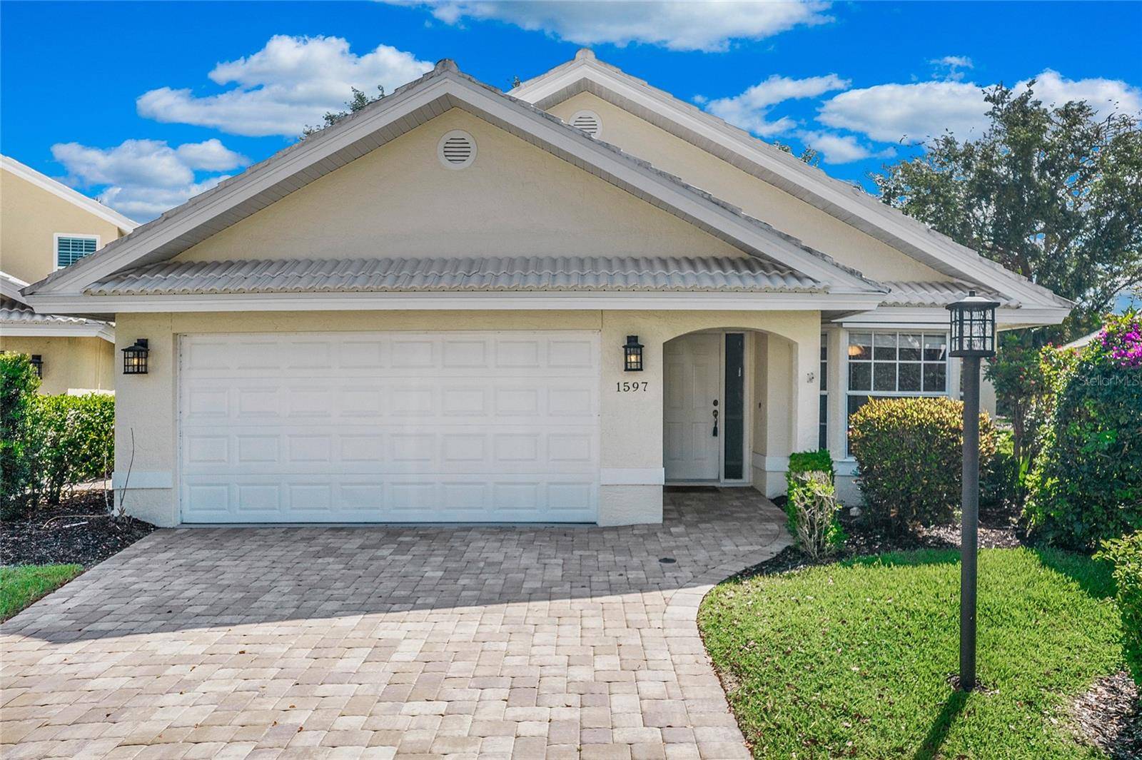 Naples, FL 34110,1597 WEYBRIDGE CIR