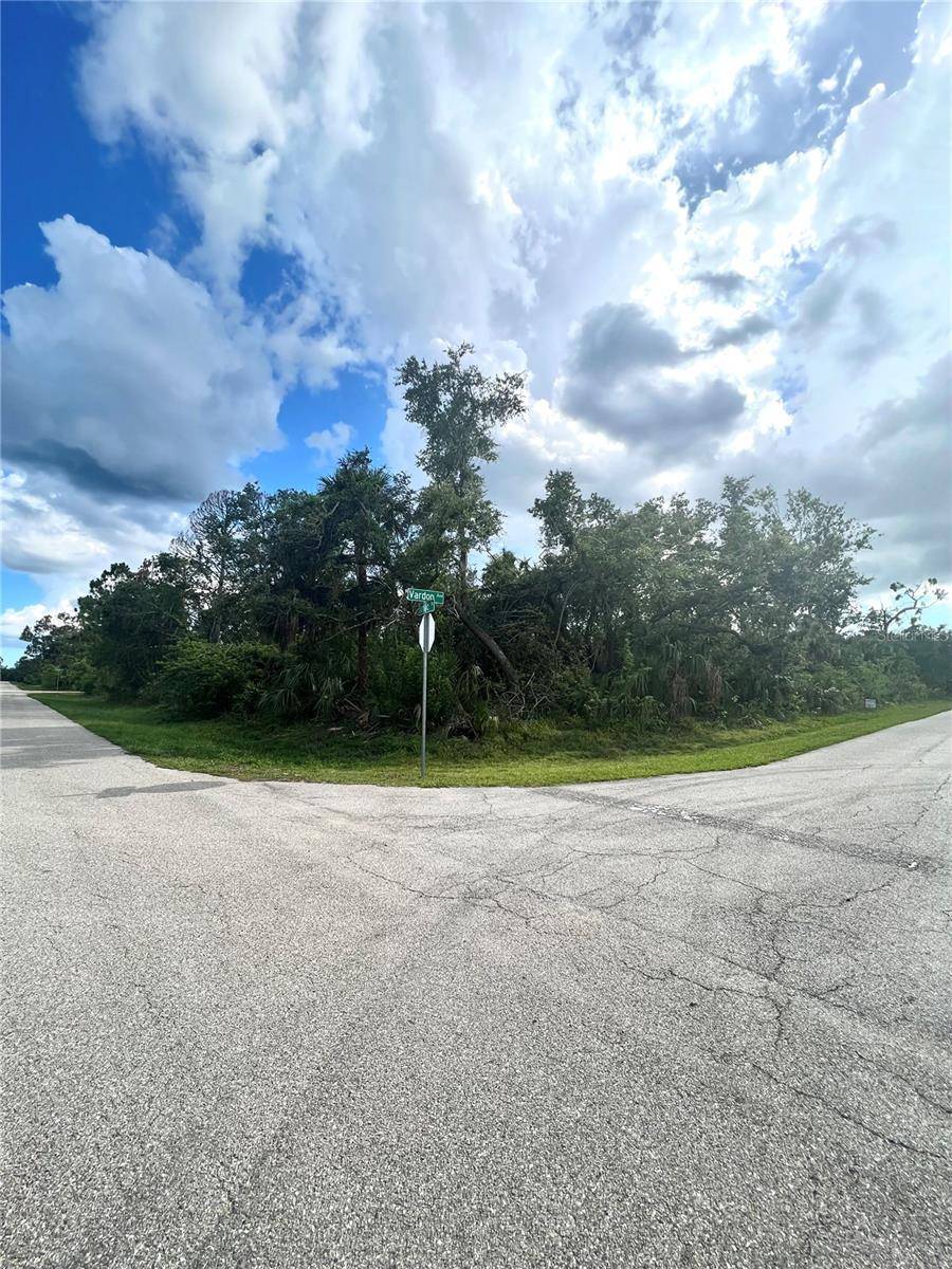 Port Charlotte, FL 33948,18235 VARDON AVE