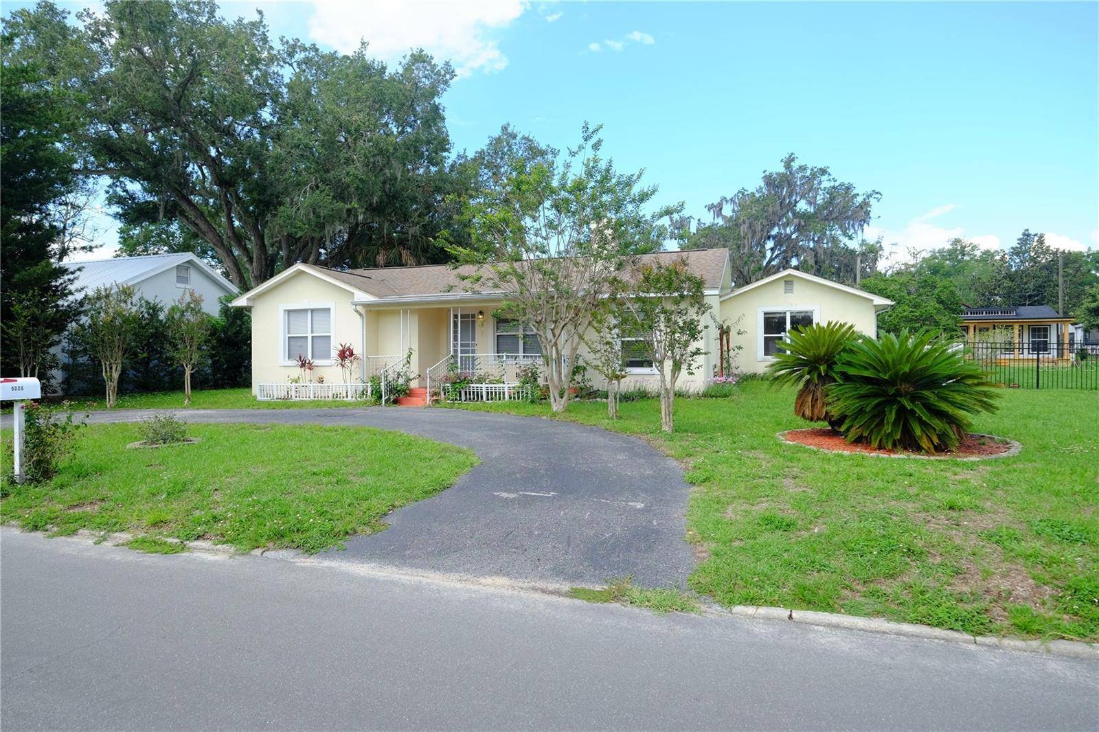 Zephyrhills, FL 33542,5225 10TH ST