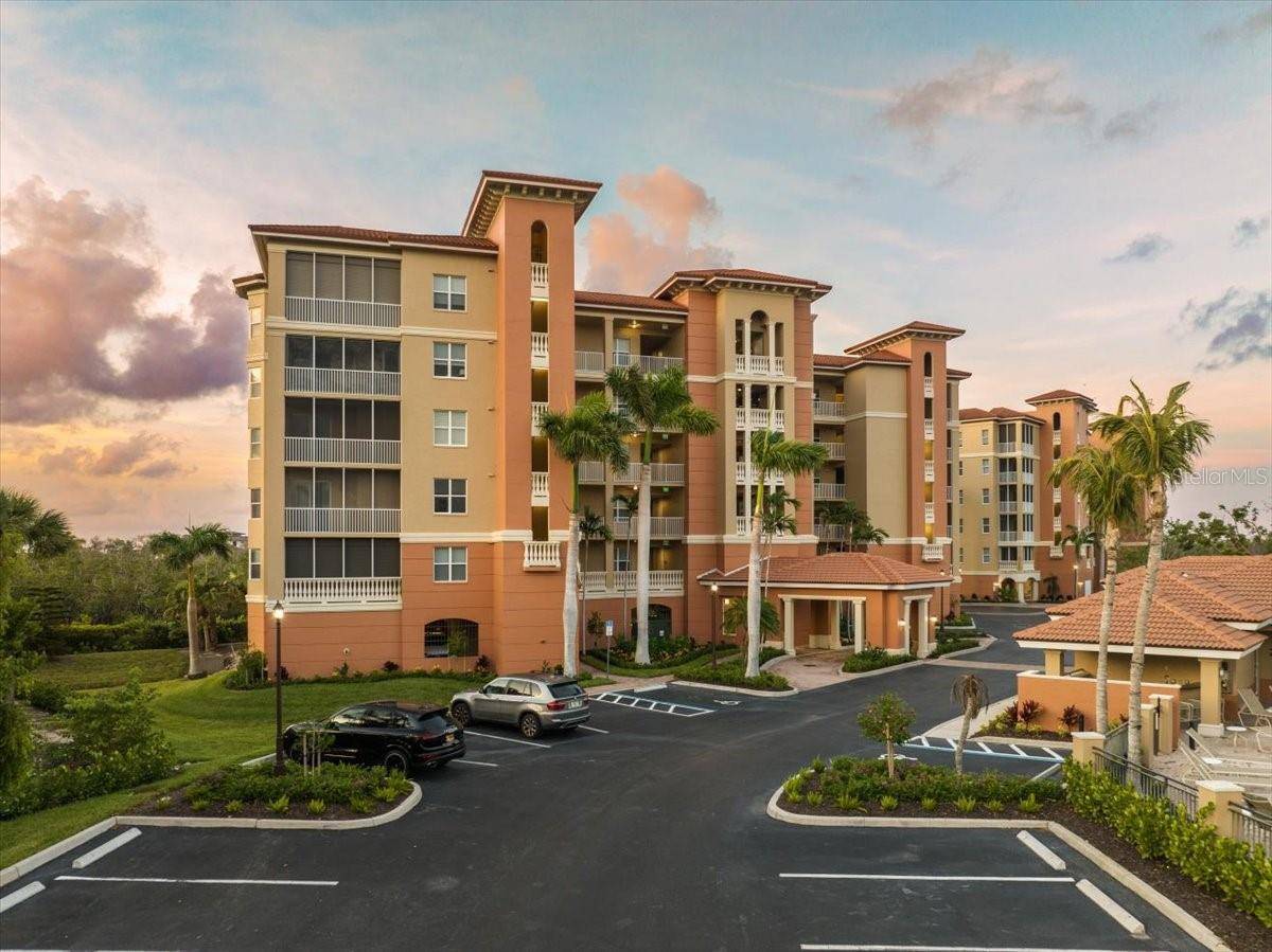 Fort Myers Beach, FL 33931,22628 ISLAND PINES WAY #1605