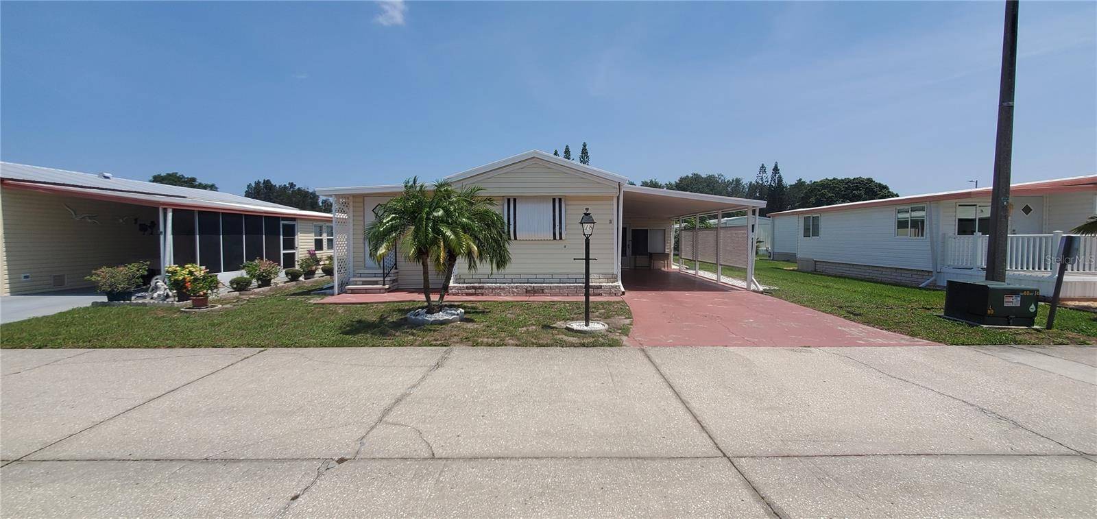 Ruskin, FL 33570,1710 7TH ST SW #18