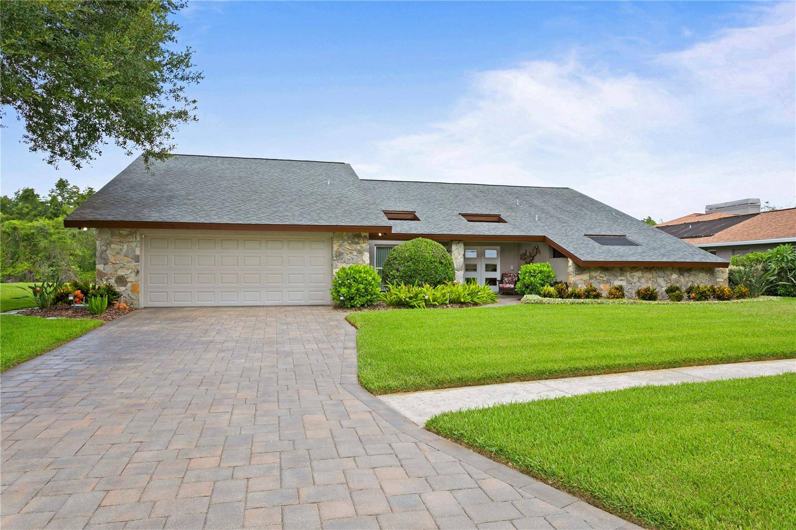 Tampa, FL 33624,14216 BANBURY WAY