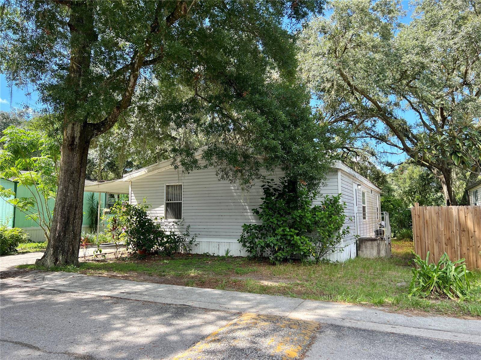 Thonotosassa, FL 33592,10609 BAY HILLS CIR