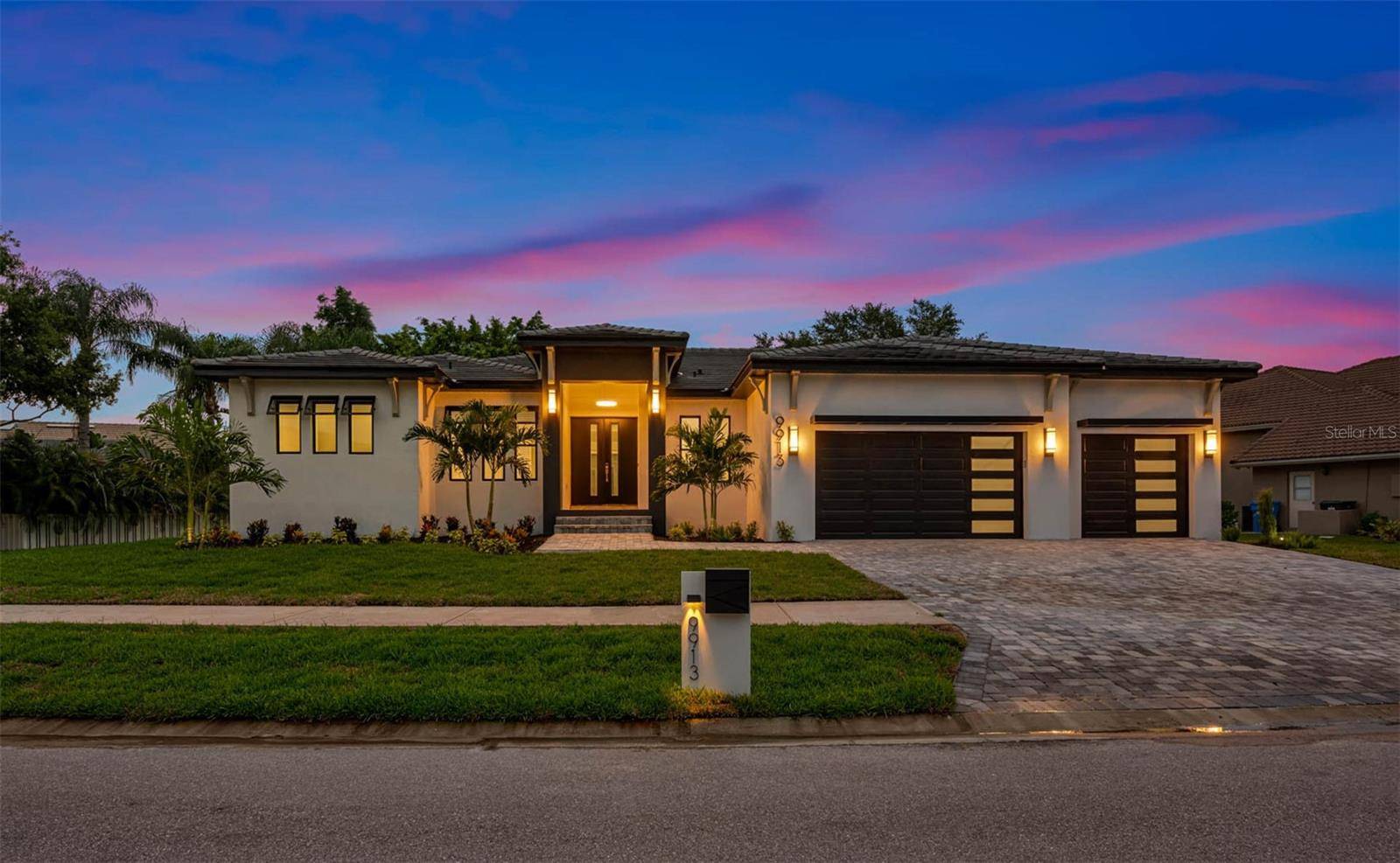 Tampa, FL 33615,9913 CHRIS CRAFT CT