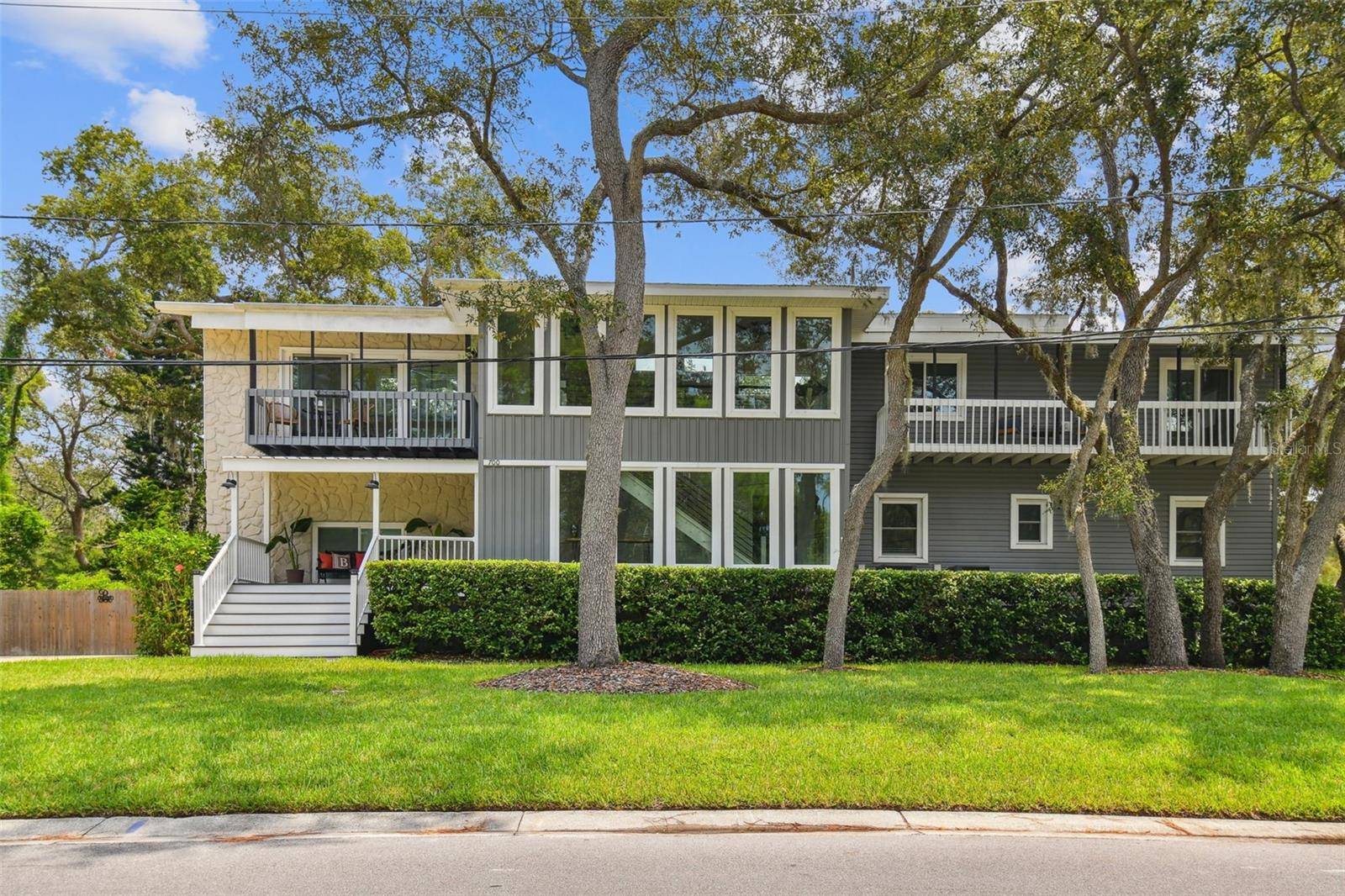 Crystal Beach, FL 34681,700 SEAVIEW DR