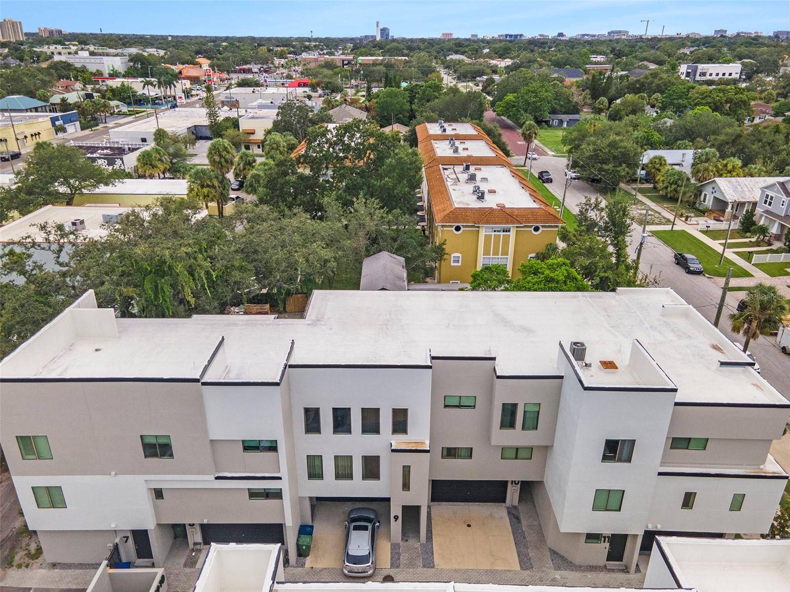 Tampa, FL 33606,1910 W NORTH A ST #8
