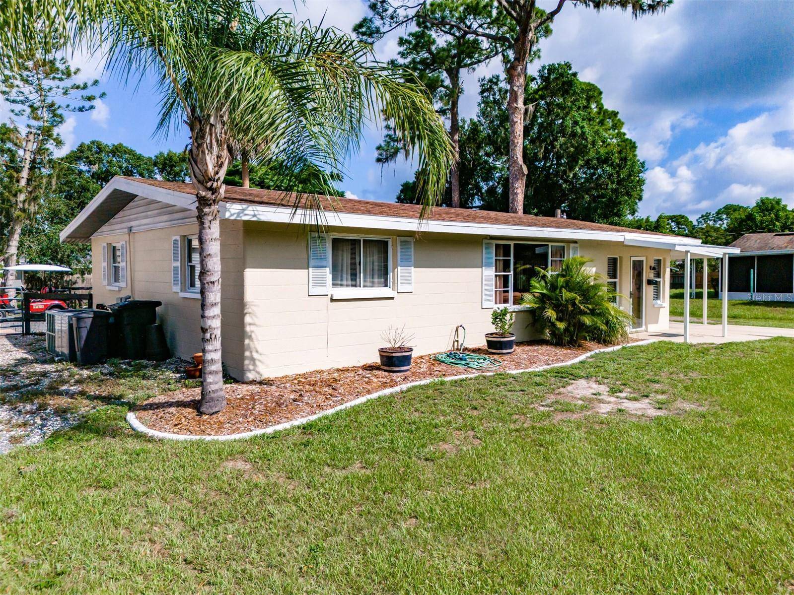 Ruskin, FL 33570,411 2ND ST SW