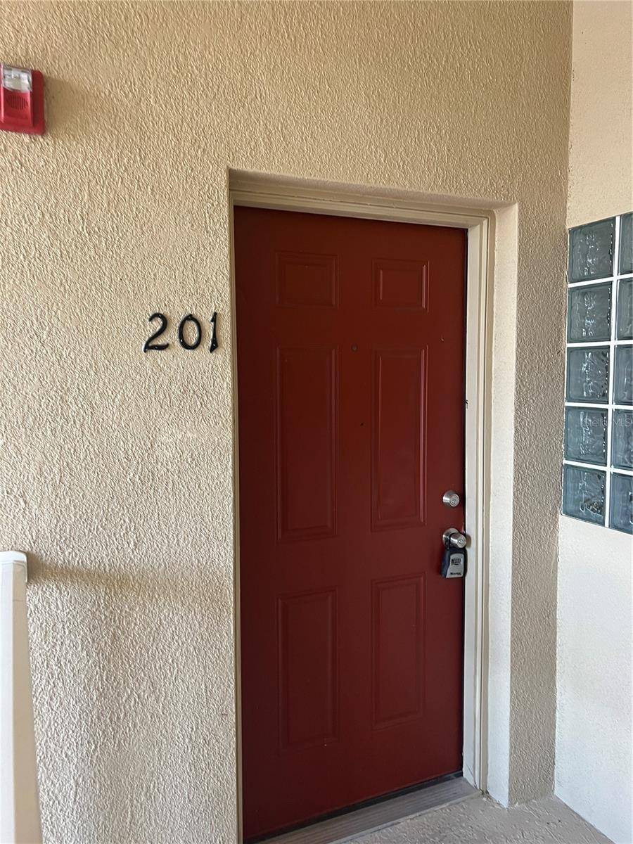 Riverview, FL 33578,9515 AMBERDALE CT #201