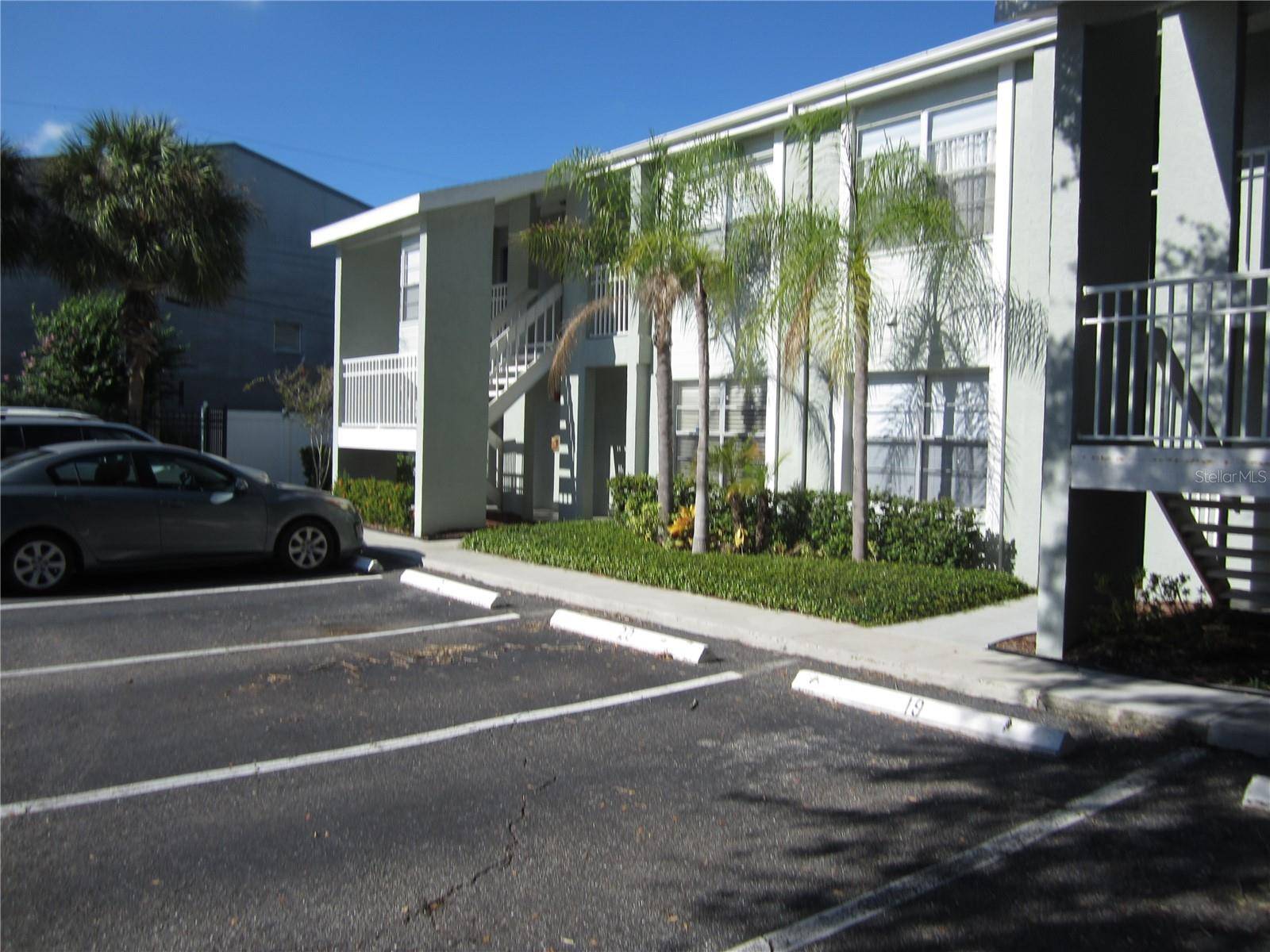 Tampa, FL 33611,5440 S MACDILL AVE #4B