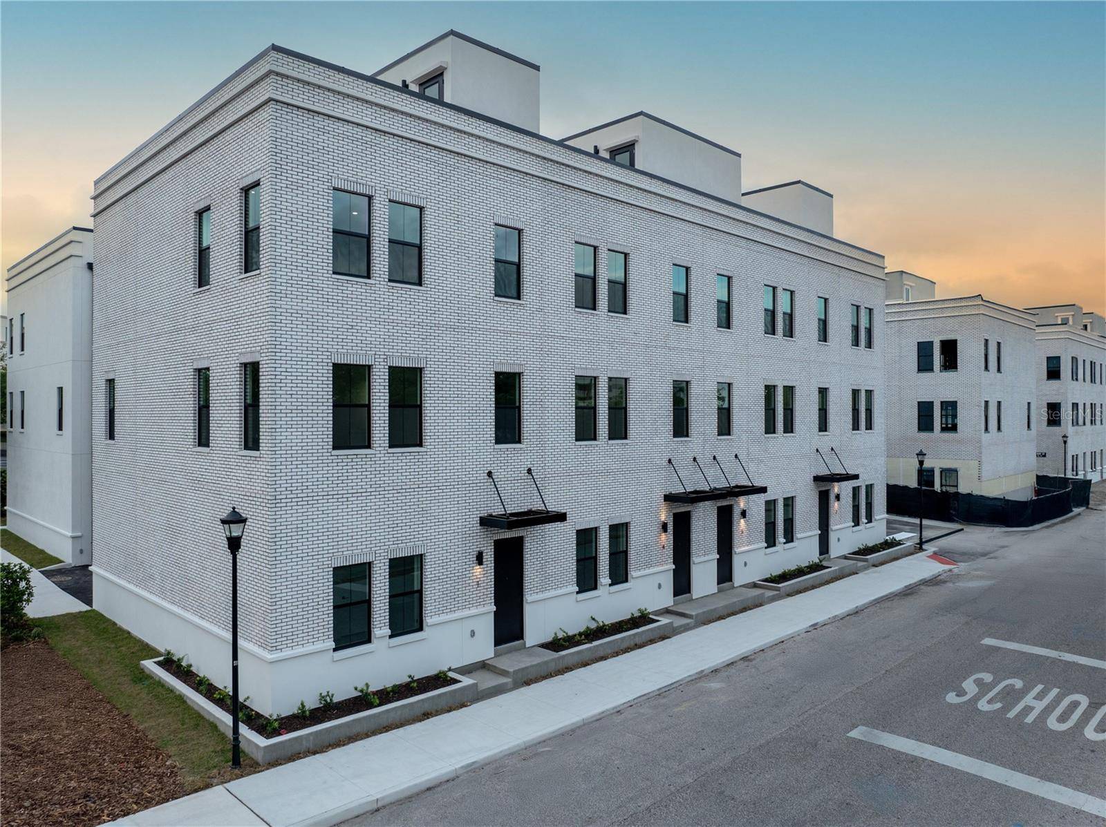 Tampa, FL 33602,1218 E KAY ST #15