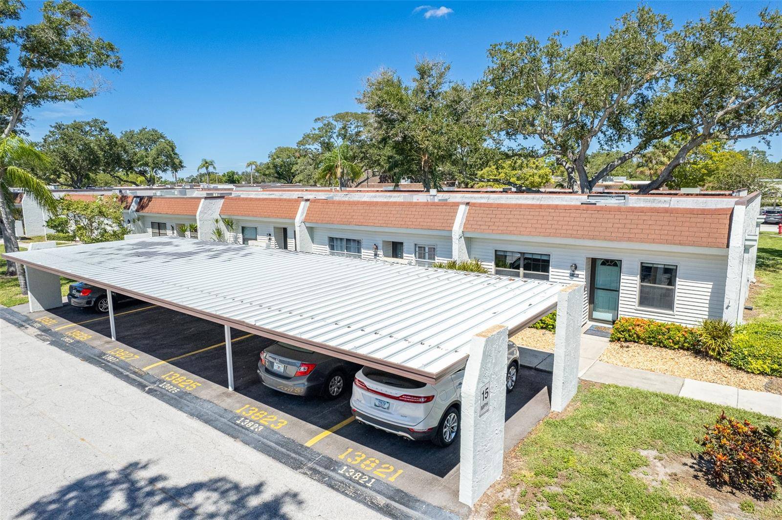 Seminole, FL 33776,13823 MISSION OAKS BLVD #13823