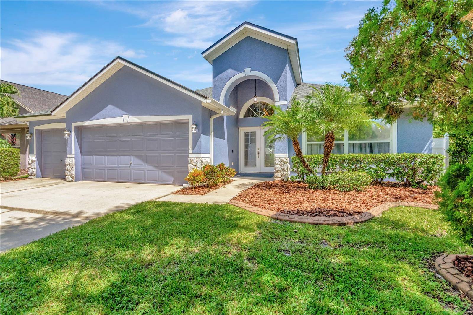 Lithia, FL 33547,5807 HERONVIEW CRESCENT DR