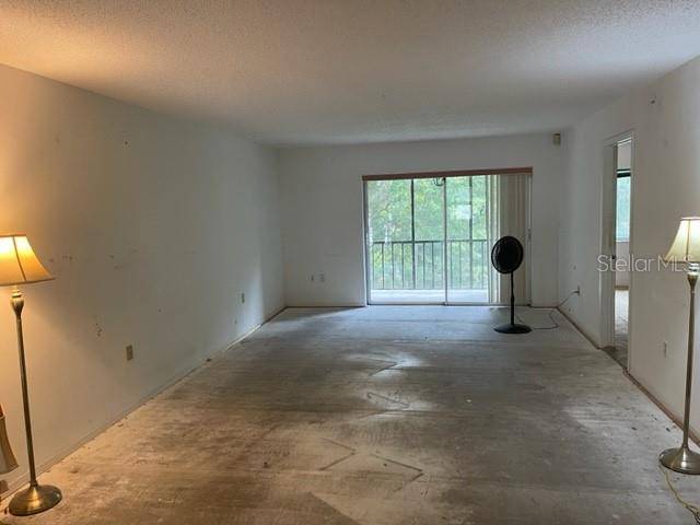 Oldsmar, FL 34677,106 PALMETTO CT #106