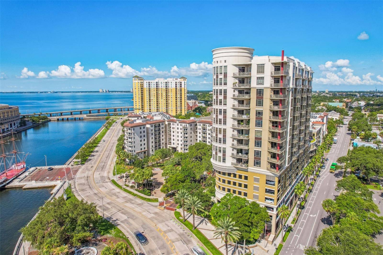 Tampa, FL 33606,275 BAYSHORE BLVD #1001