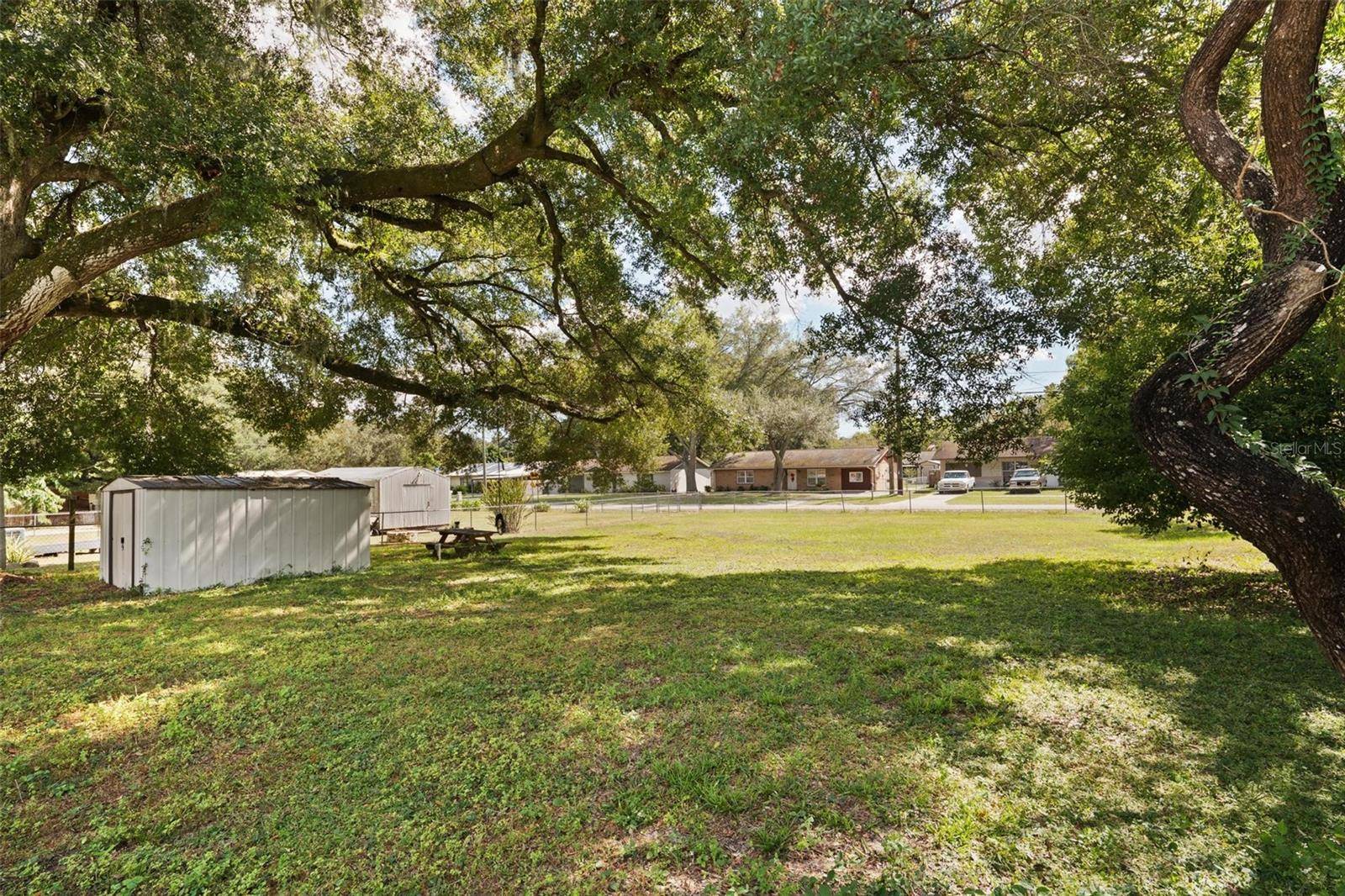 Seffner, FL 33584,5205 LIME AVE