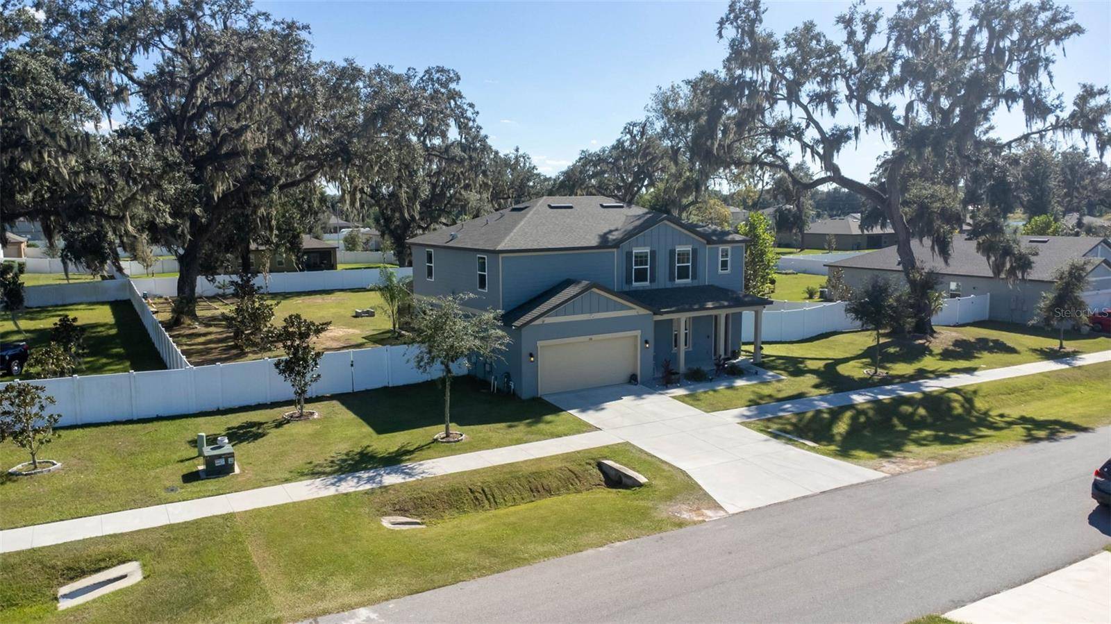 Seffner, FL 33584,616 GARDEN OAKS SQ