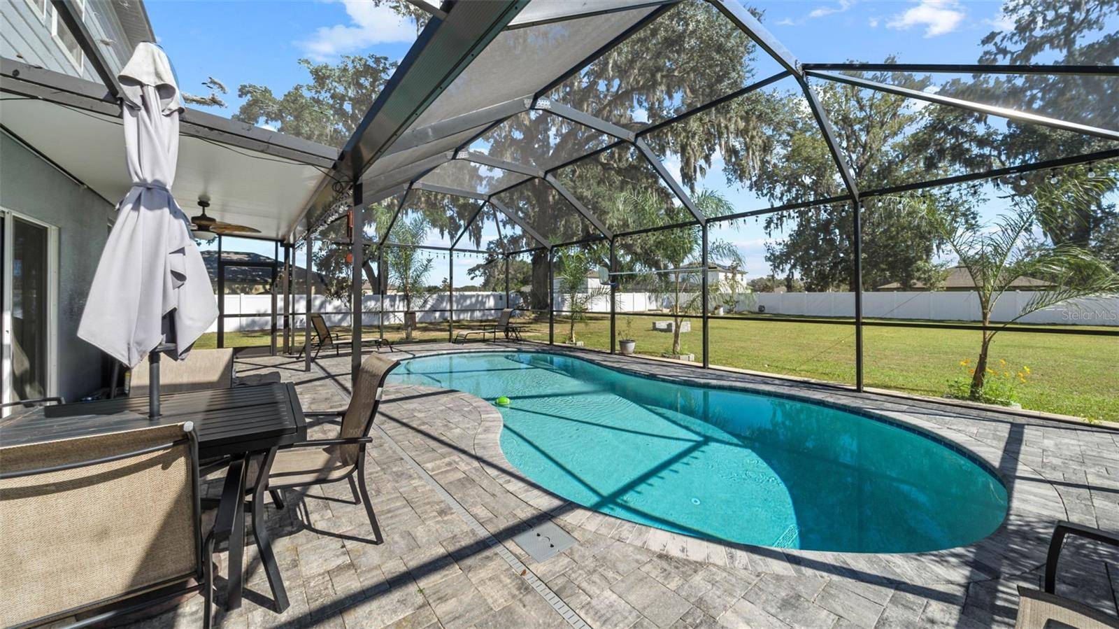 Seffner, FL 33584,616 GARDEN OAKS SQ