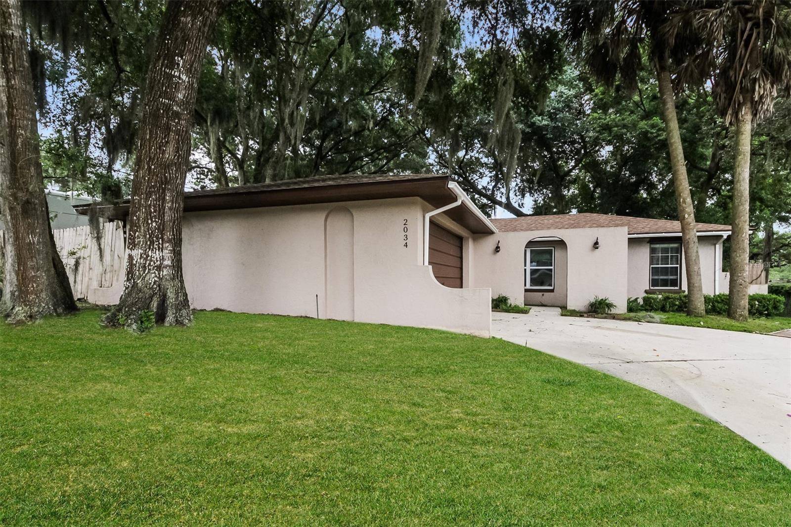 Fruitland Park, FL 34731,2034 MELANIE ST