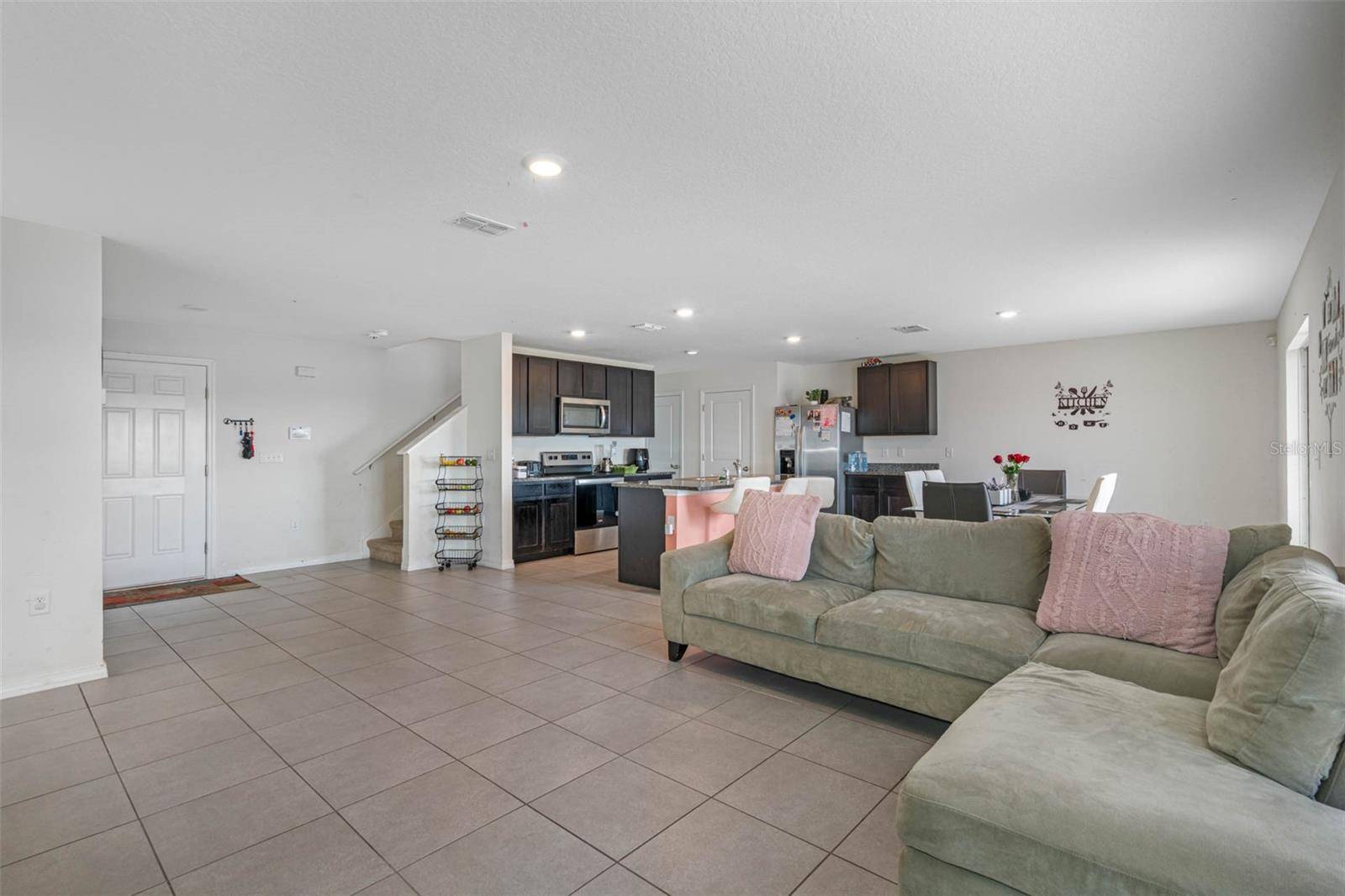 Ruskin, FL 33570,602 OLIVE CONCH ST