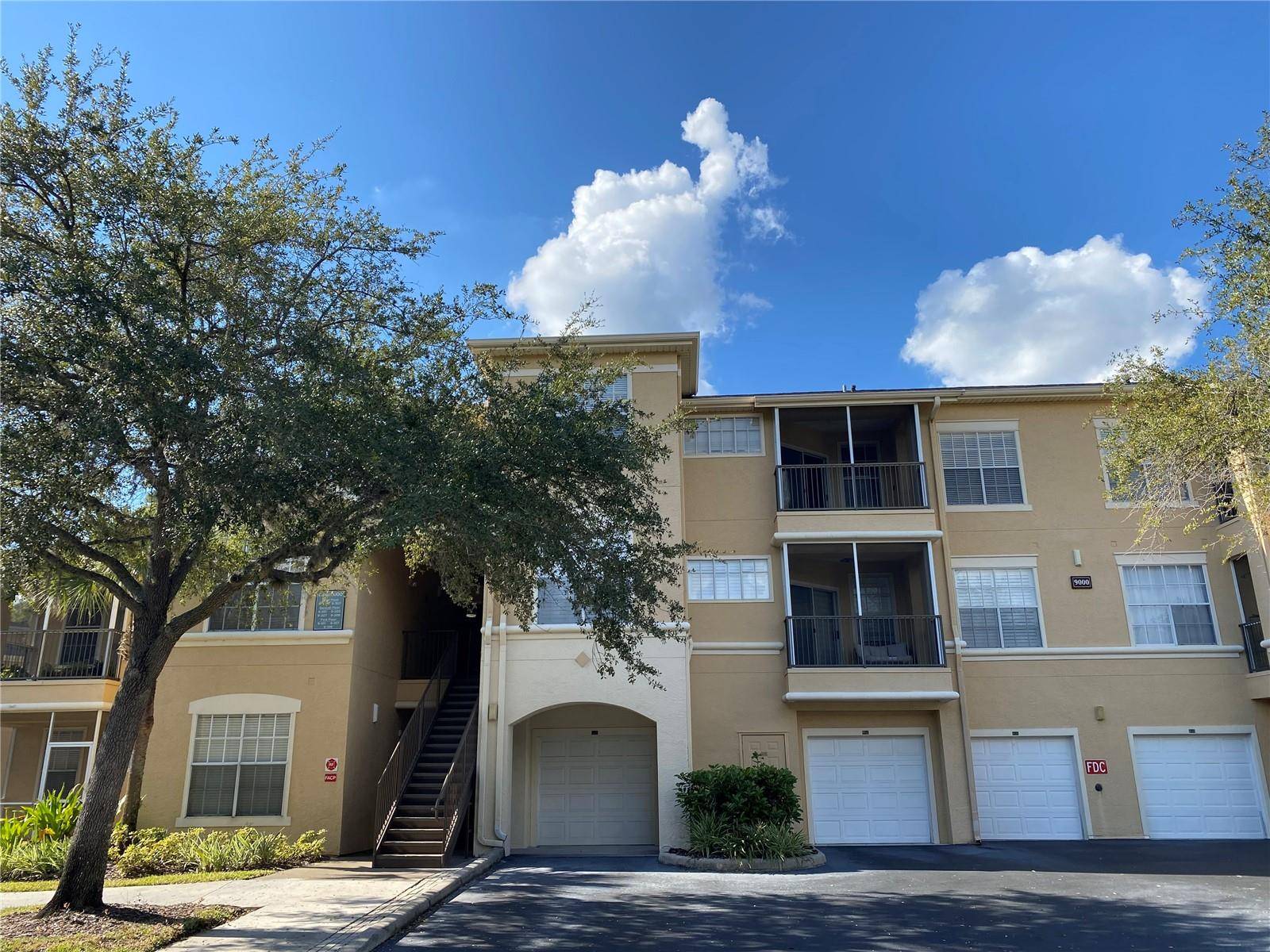 Tampa, FL 33647,5125 PALM SPRINGS BLVD #9302