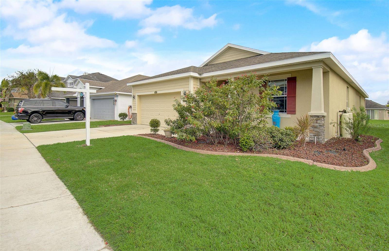 Ruskin, FL 33570,1748 BONITA BLUFF CT