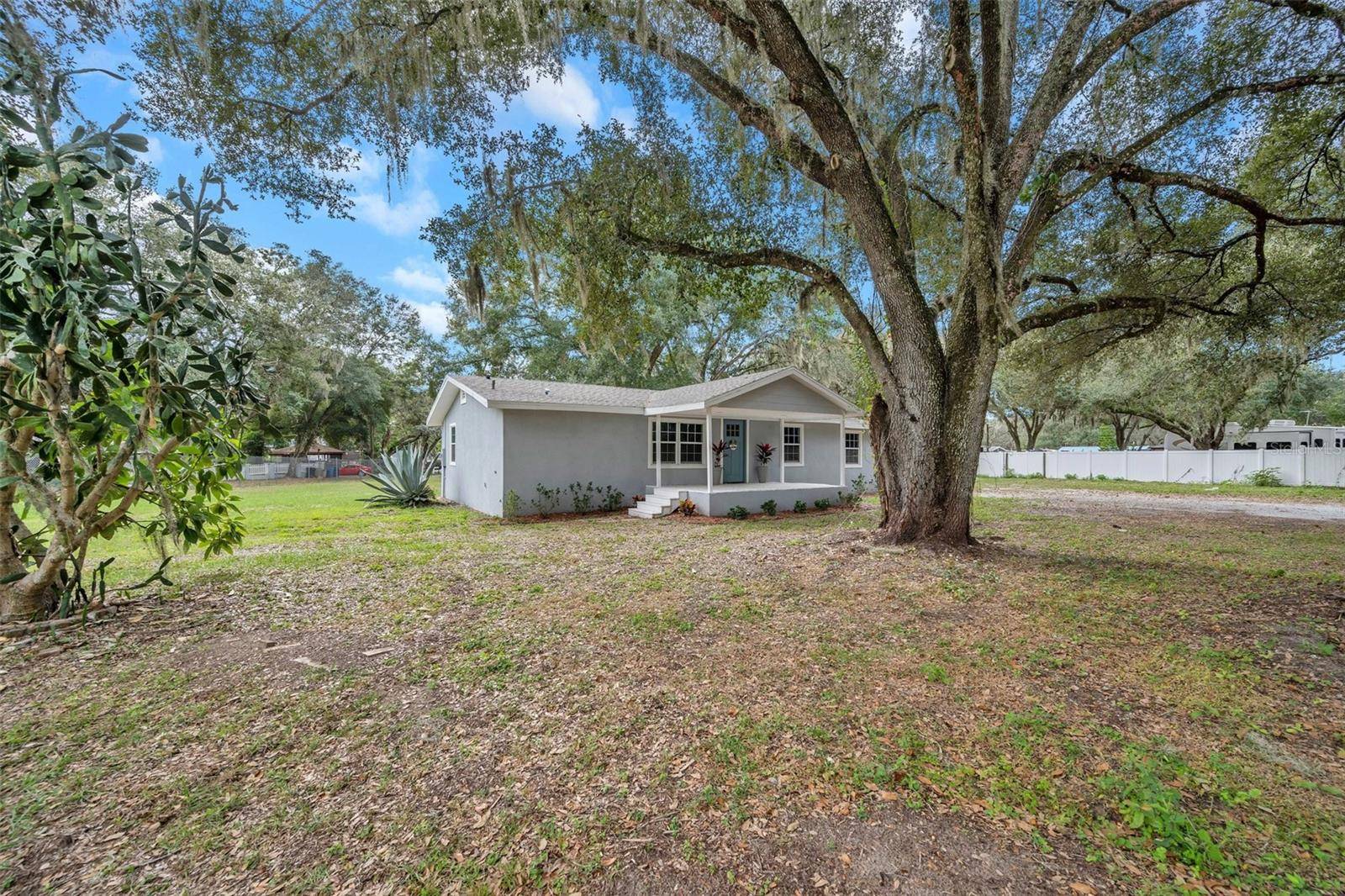 Thonotosassa, FL 33592,12214 GROVEWOOD AVE