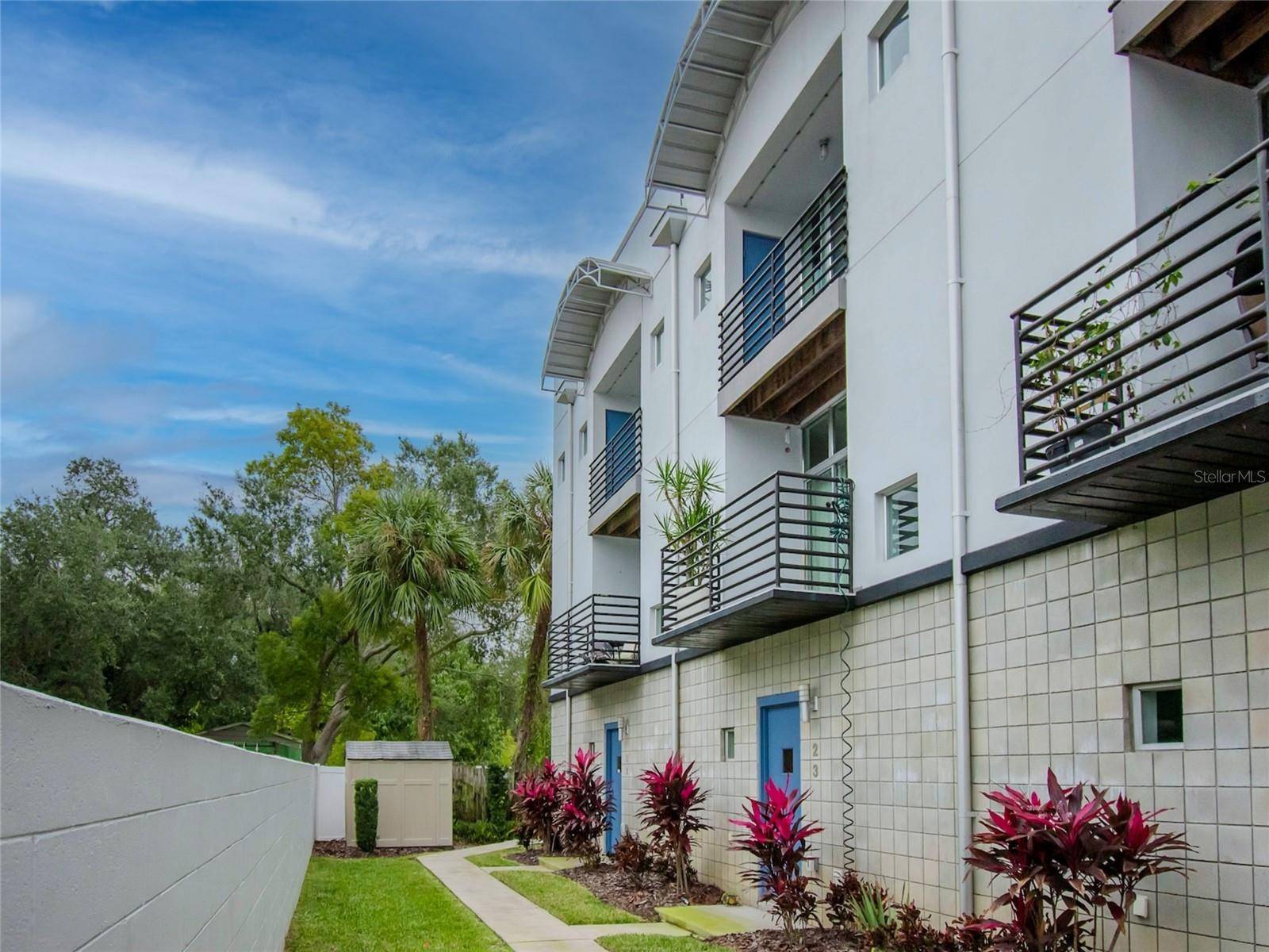 Tampa, FL 33611,5008 S MACDILL AVE #23