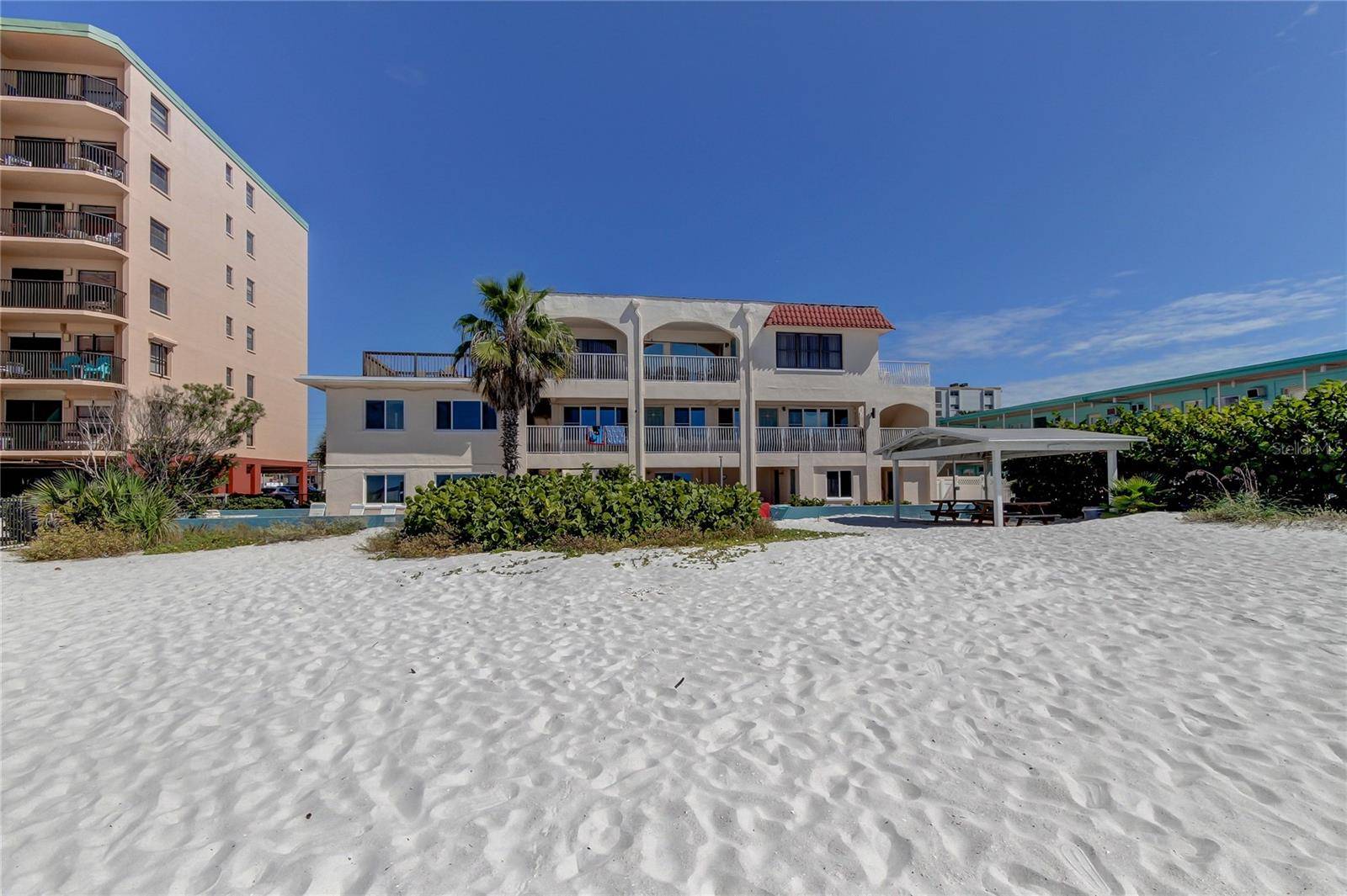 North Redington Beach, FL 33708,17300 GULF BLVD #2