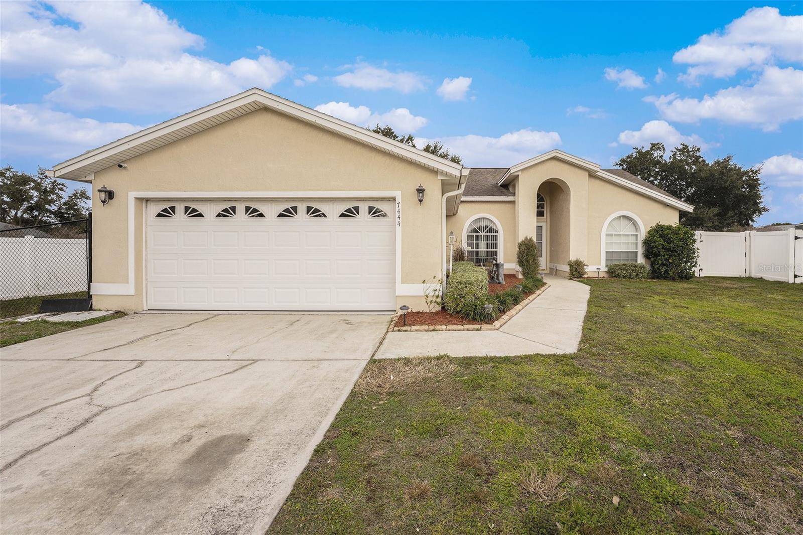 Lakeland, FL 33810,7444 PARADISE COVE PL