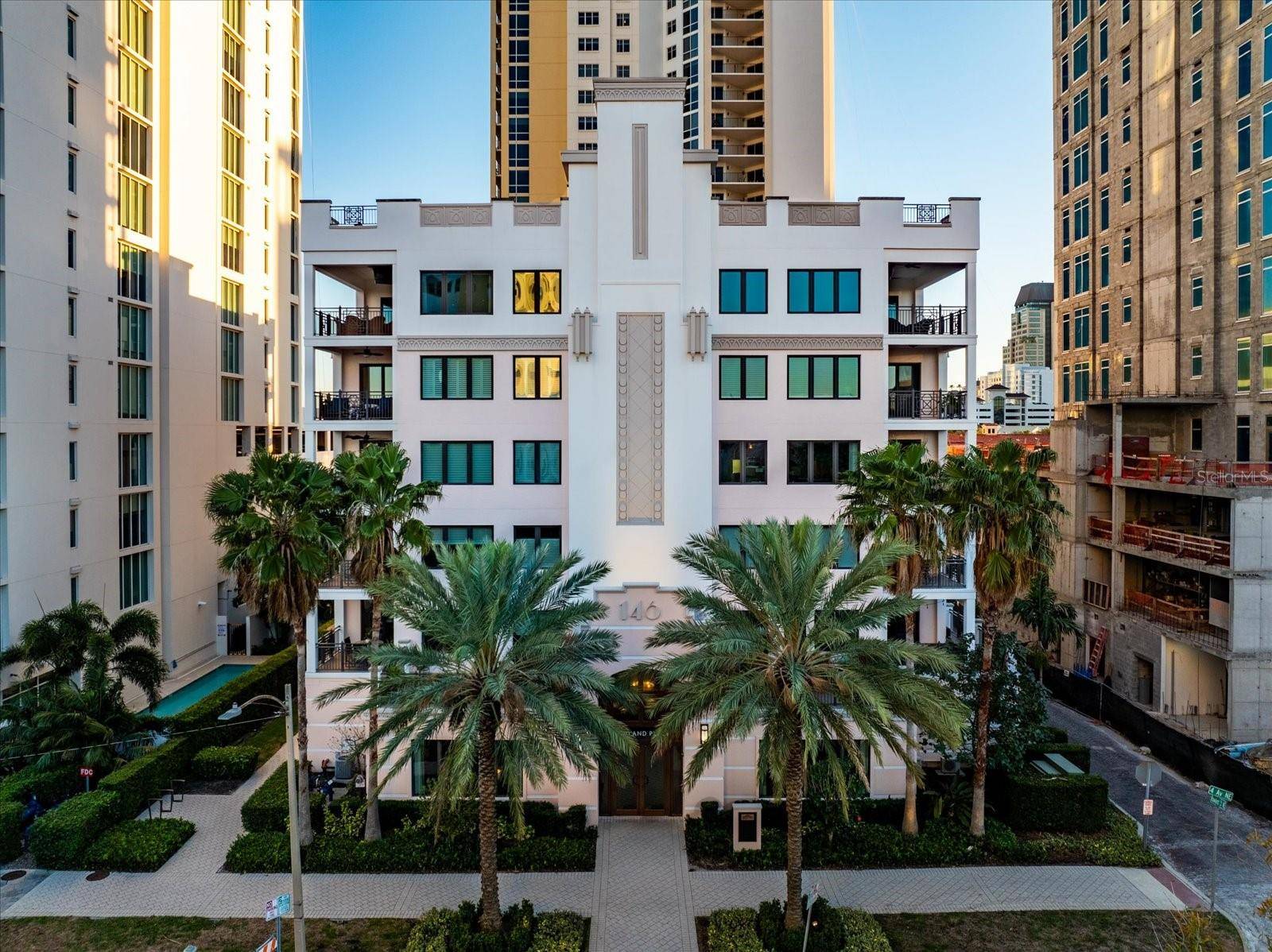 St Petersburg, FL 33701,146 4TH AVE NE #402
