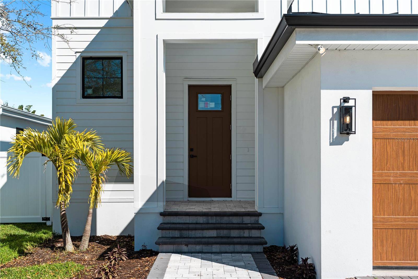 Sarasota, FL 34239,2365 BAHIA VISTA ST