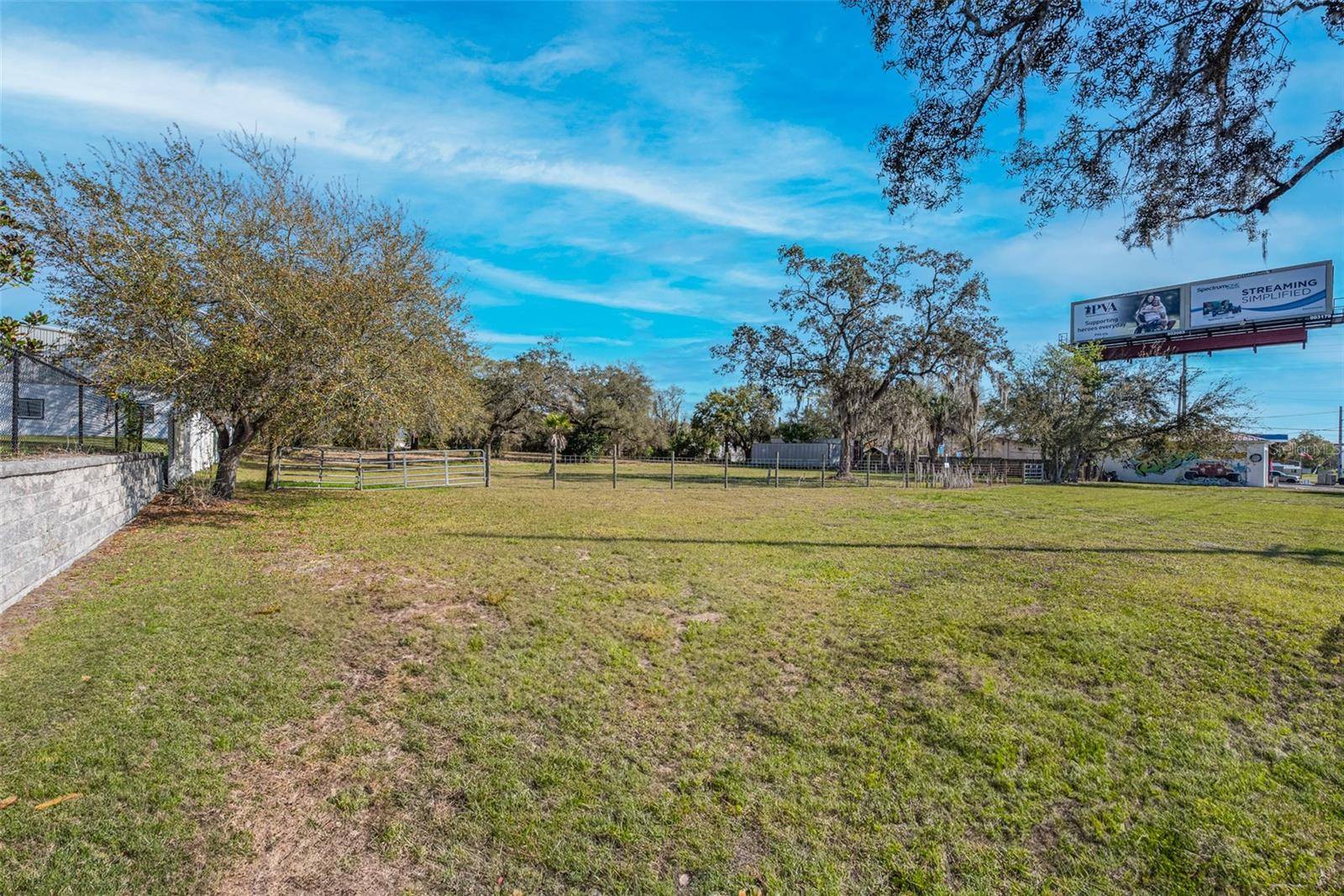Tampa, FL 33619,7222 E DR MARTIN LUTHER KING JR BLVD