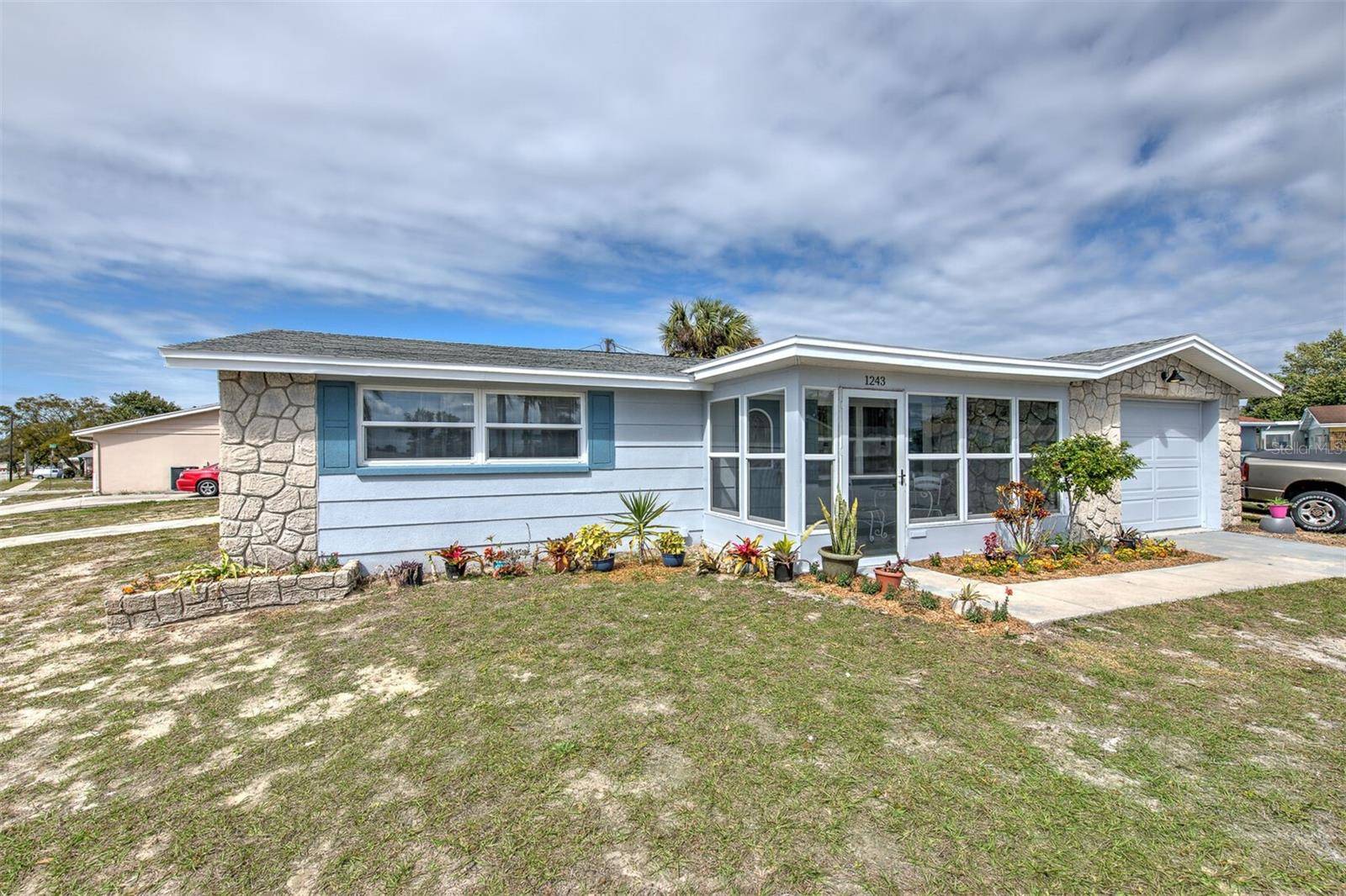 Holiday, FL 34690,1243 SALTCREEK CT