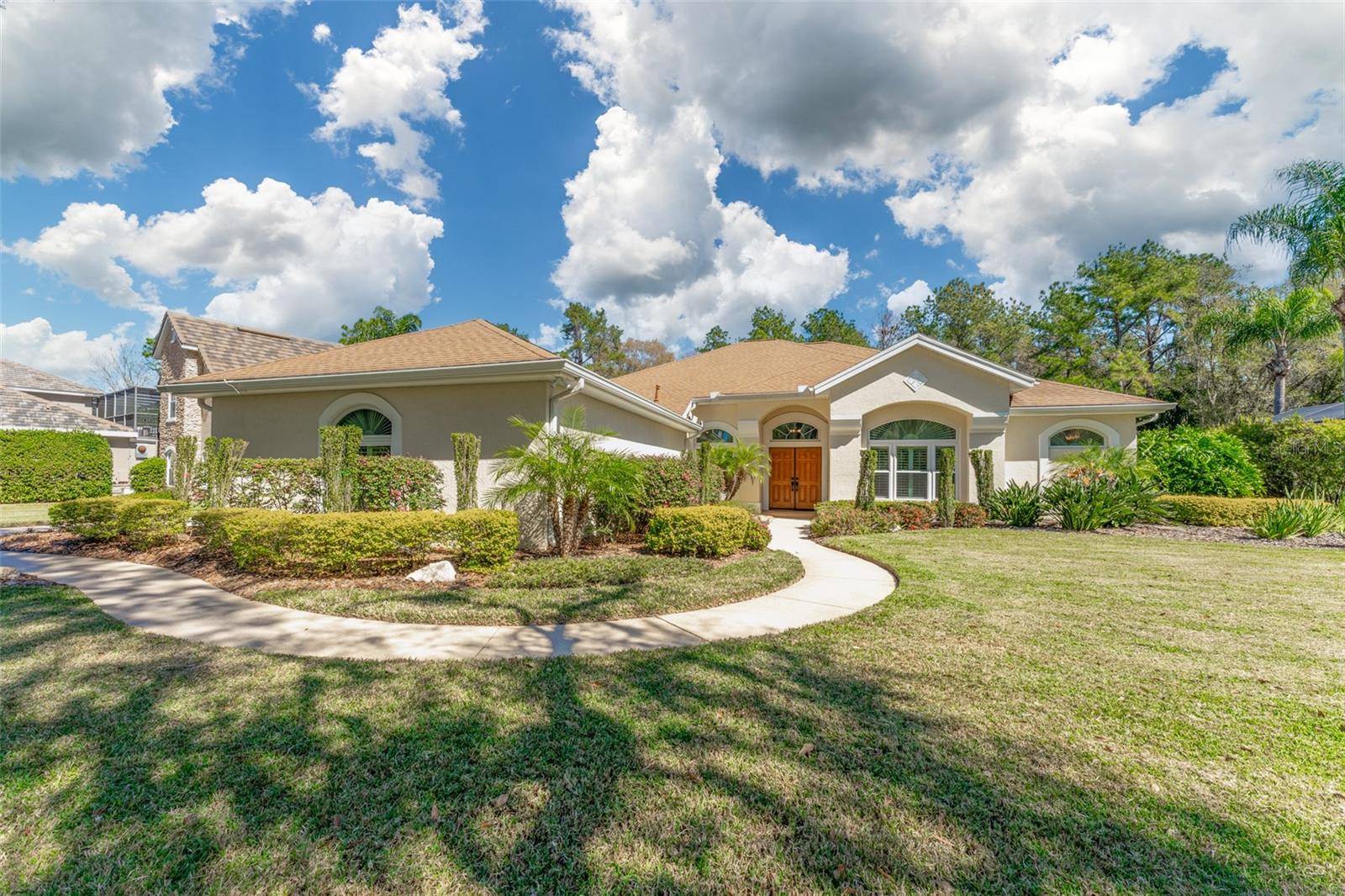 Lithia, FL 33547,5912 FLATWOODS MANOR CIR