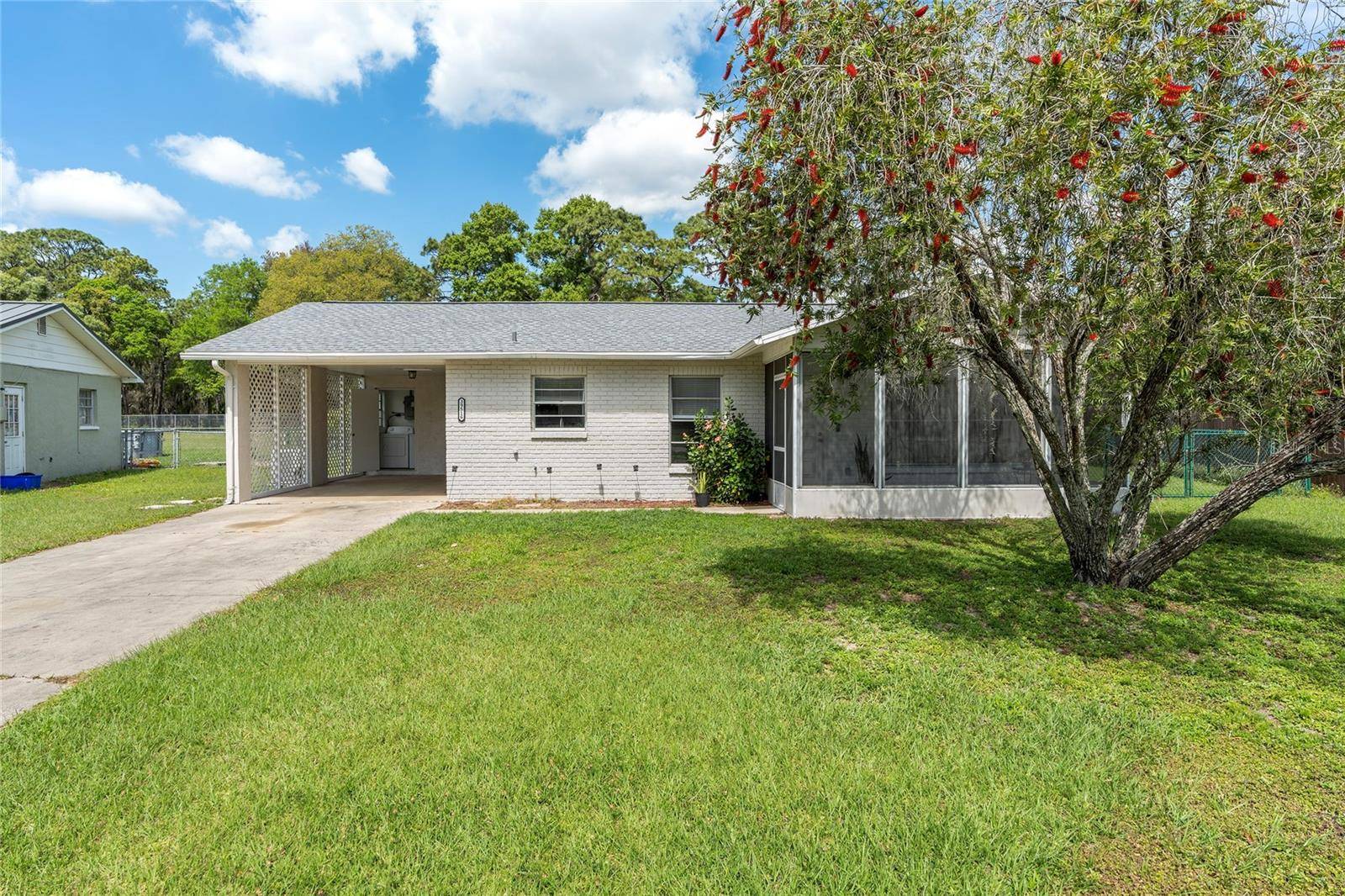 Zephyrhills, FL 33542,39516 MEADOWOOD LOOP