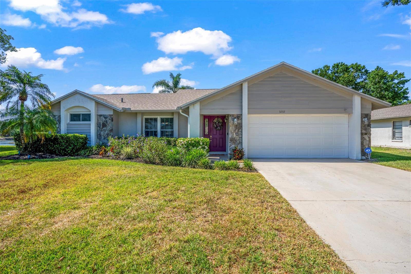 Tarpon Springs, FL 34688,3232 OAKWOOD PL