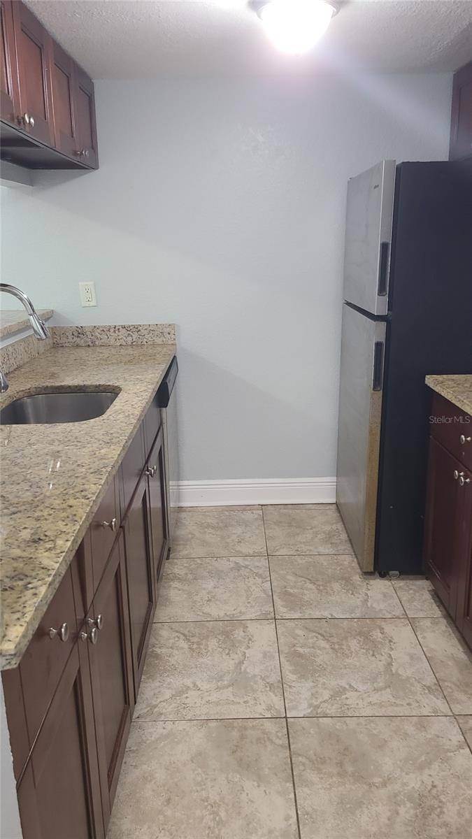 Tampa, FL 33617,7102 WATERSIDE DR #34201