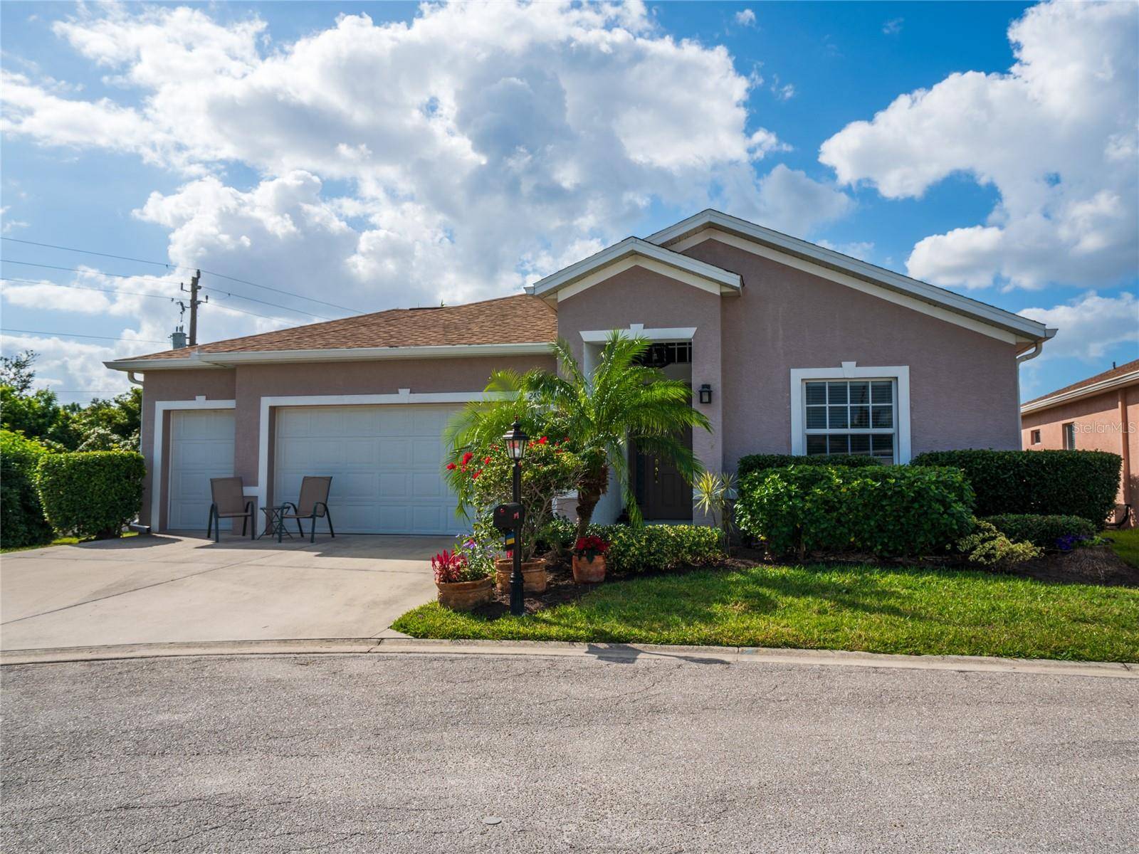 Punta Gorda, FL 33980,24913 DRUMBLAIRE CT